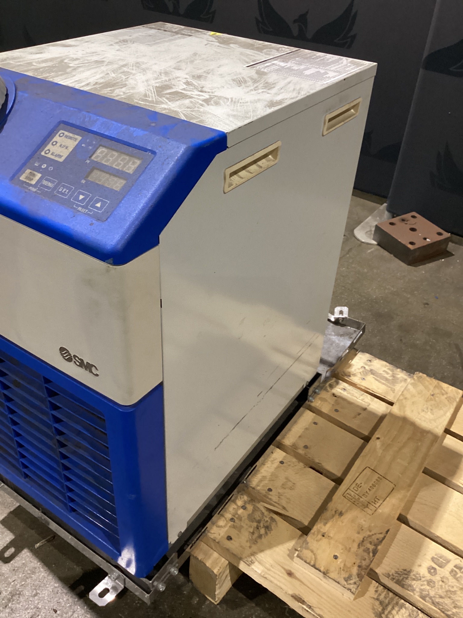 SMC HRS018-AN-20-T Thermo Chiller USED 2