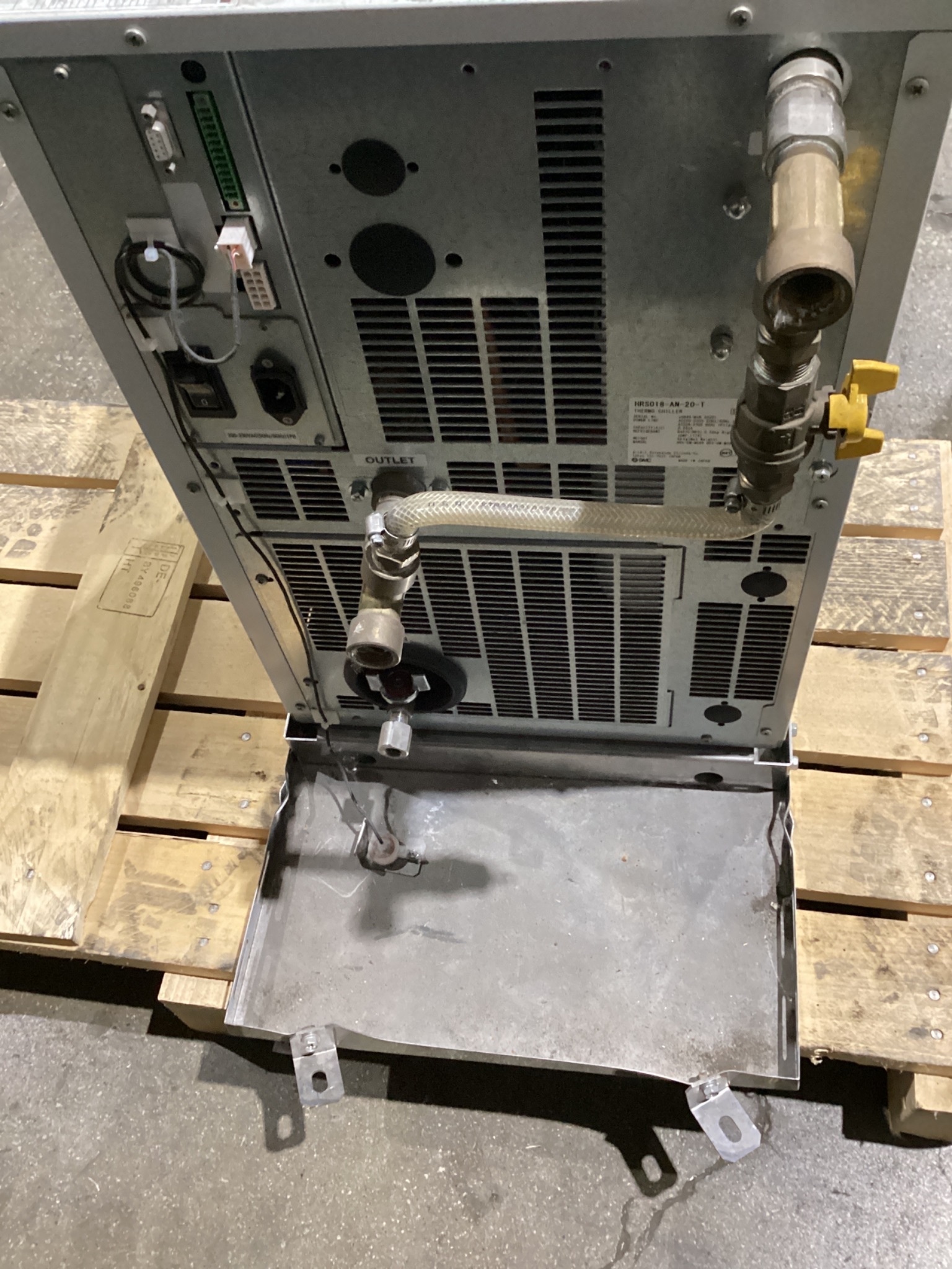 SMC HRS018-AN-20-T Thermo Chiller USED 4