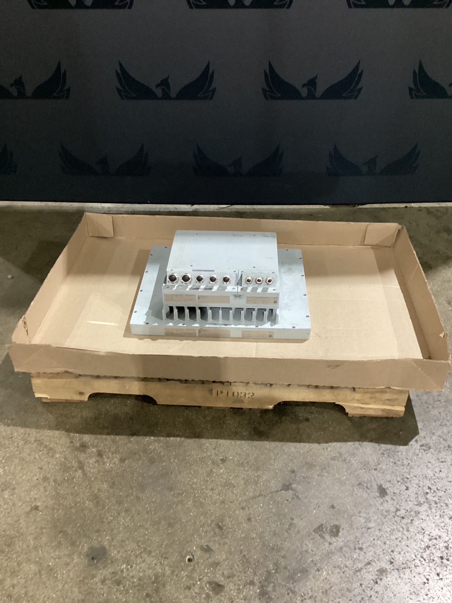 SIEMENS / R Stahl ET-498-2TX-AC Shark Hazardous Area / Explosion Proof Operator Station USED 5