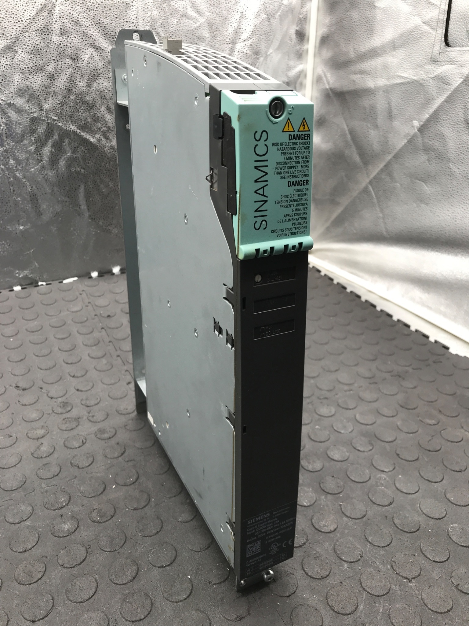 SIEMENS 6SL3100‑1DE22‑0AA1 SINAMICS Control Supply Module USED 2