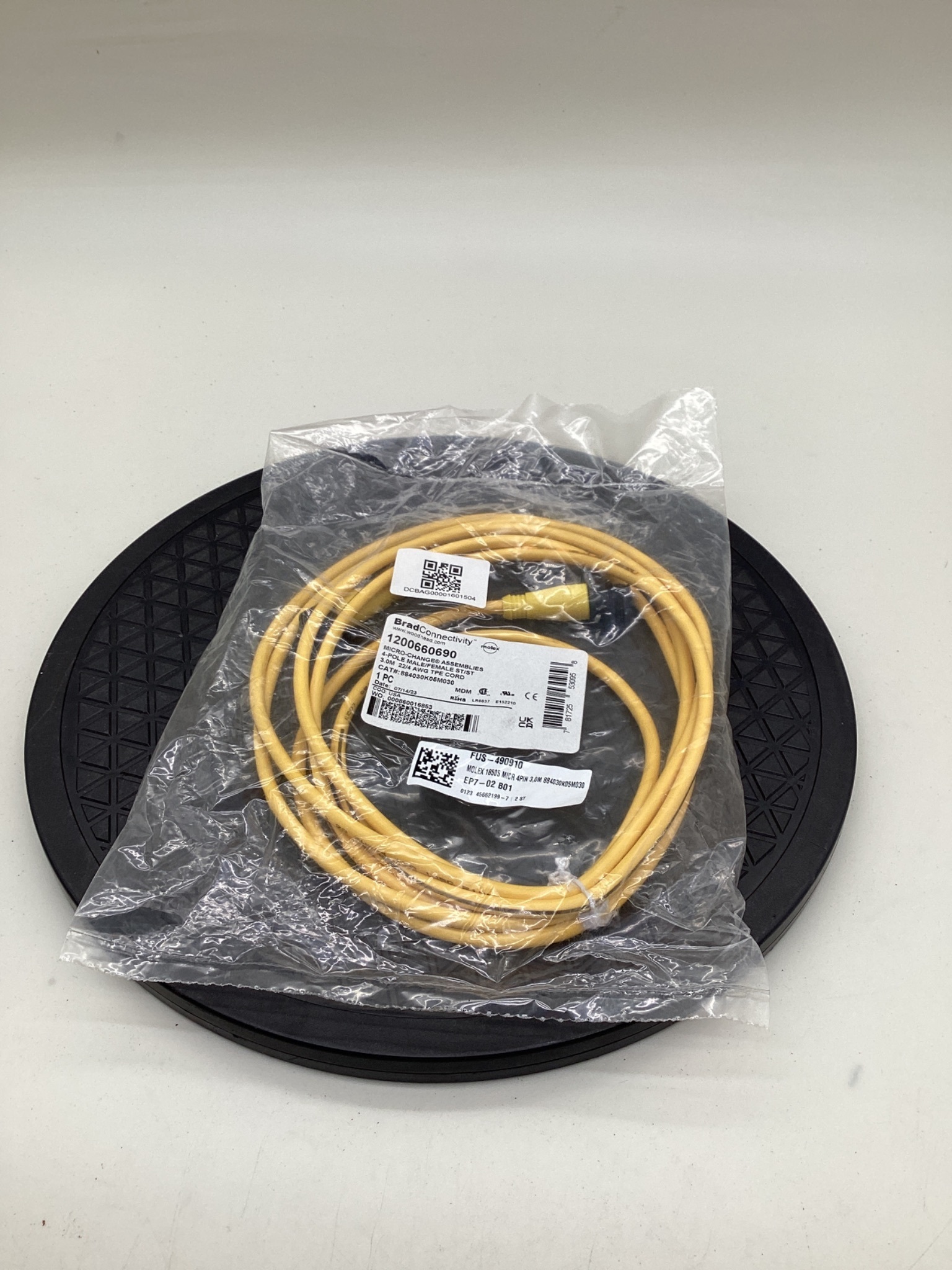 BRAD CONNECTIVITY 1200660690 Micro-Change Cordset 4-Pole 3M NEW 0