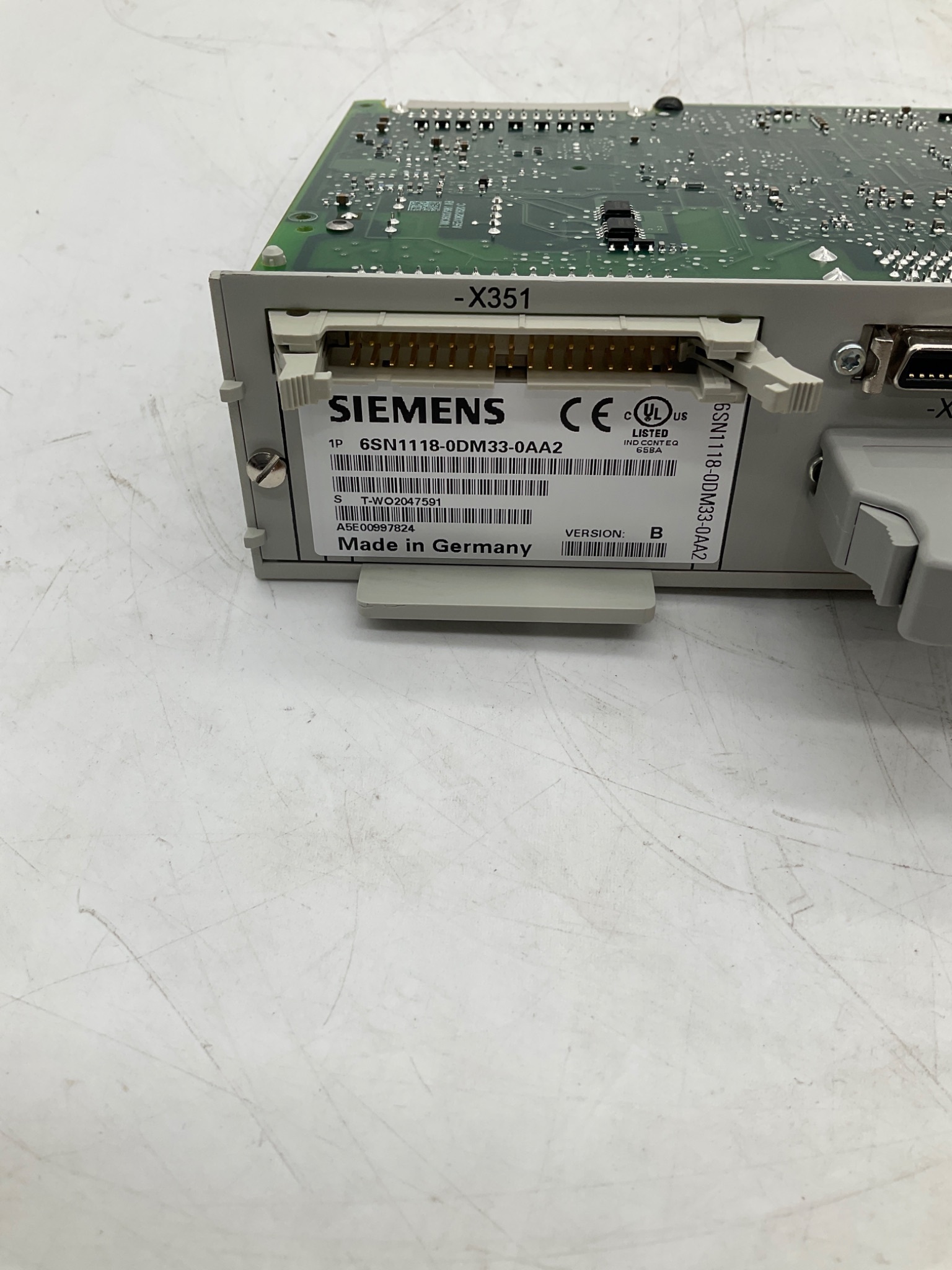 SIEMENS 6SN1118-0DM33-0AA2 SIMODRIVE Control Module USED 1