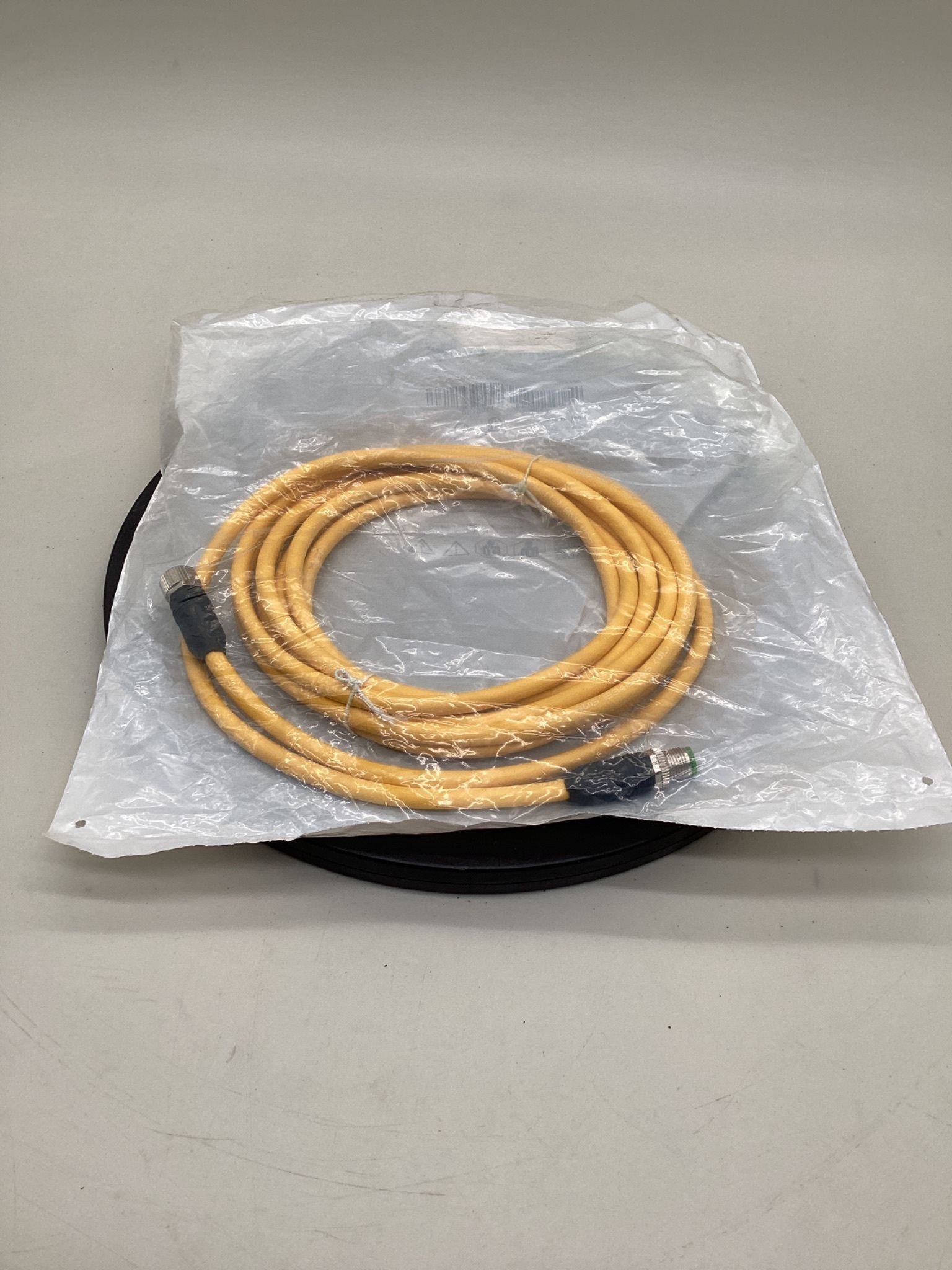 MURR ELEKTRONIK 7700-40021-1500400 M12 Male to M12 Female A-Coded Cordset 4M NEW 2