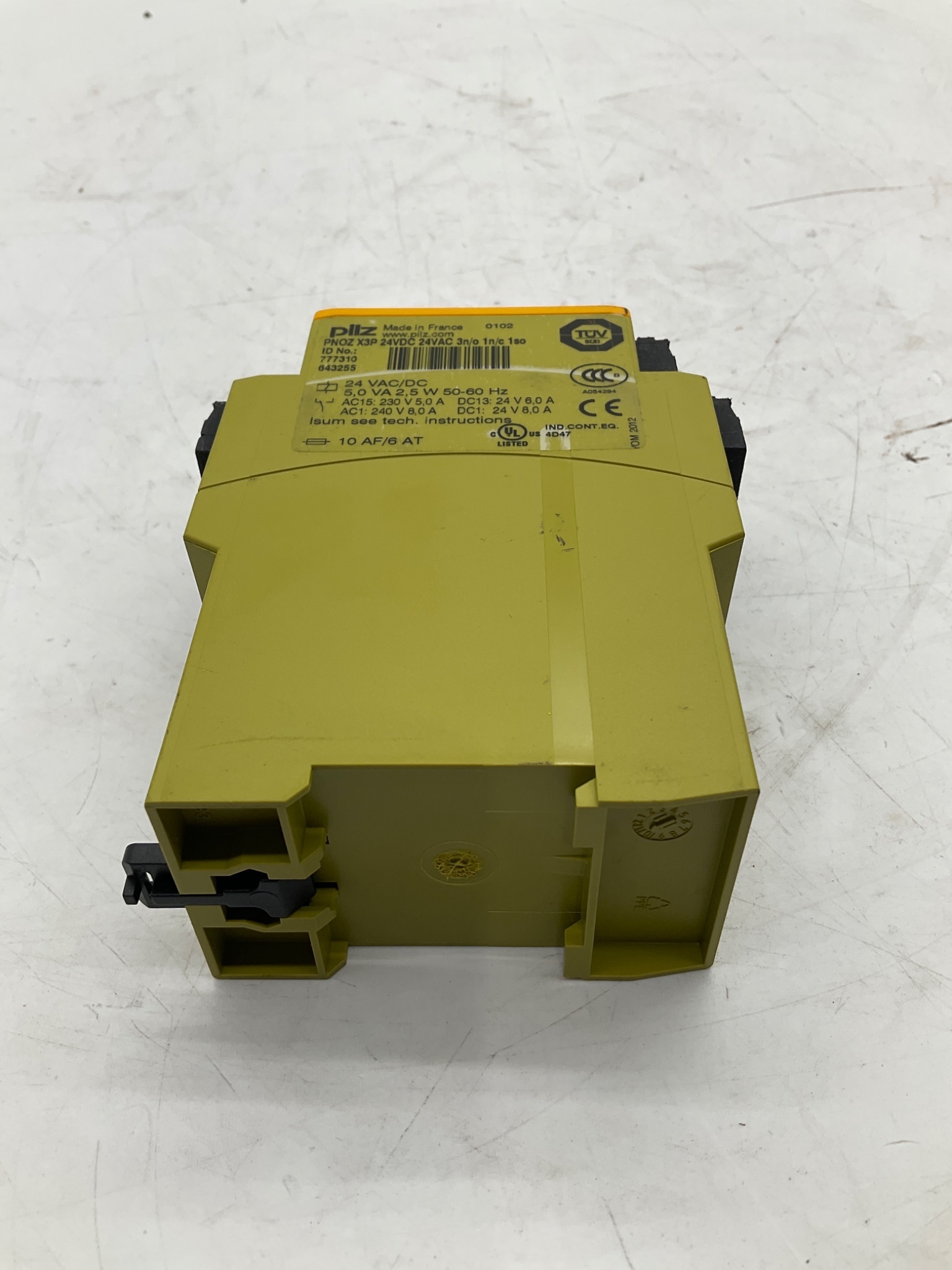 PILZ 777310 PNOZ X3P Safety Relay 24VAC/DC USED 2