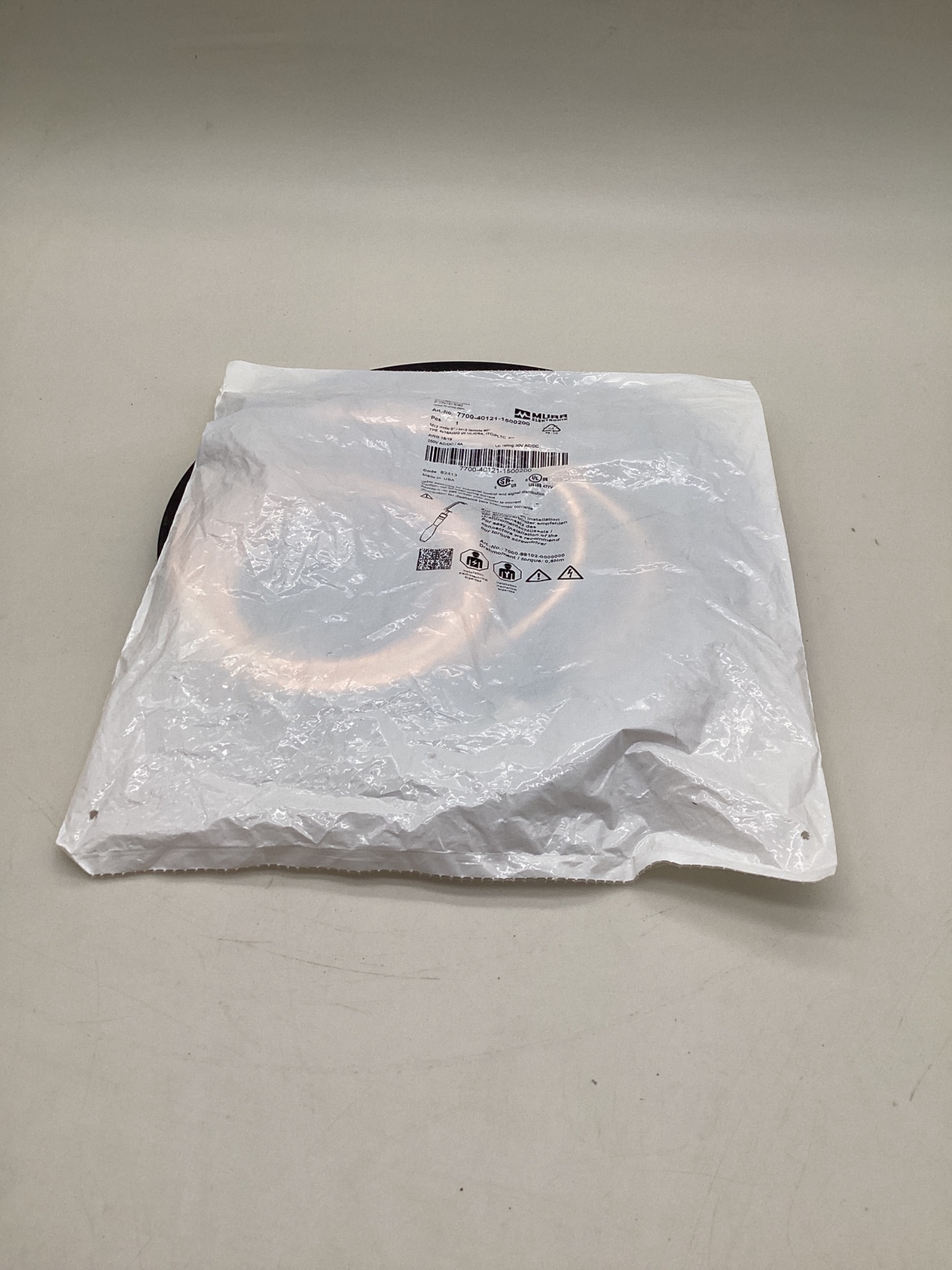 MURR ELEKTRONIK 7700-40121-1500200 M12 Male to M12 Female A-Coded Cordset 2M NEW 0