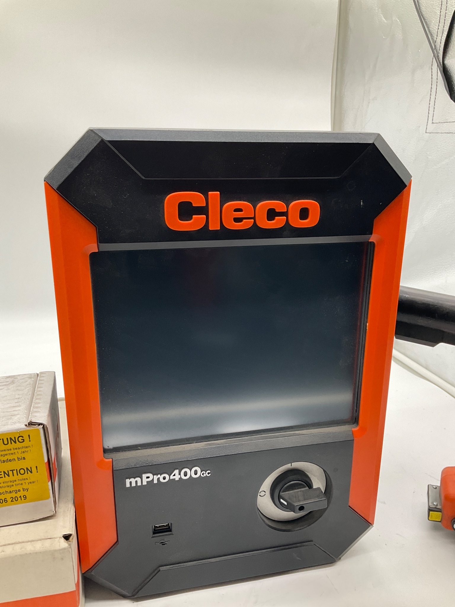 Cleco 17BPYPB050L LiveWire Cordless Nutrunner System with mPro400GCD-P USED 4