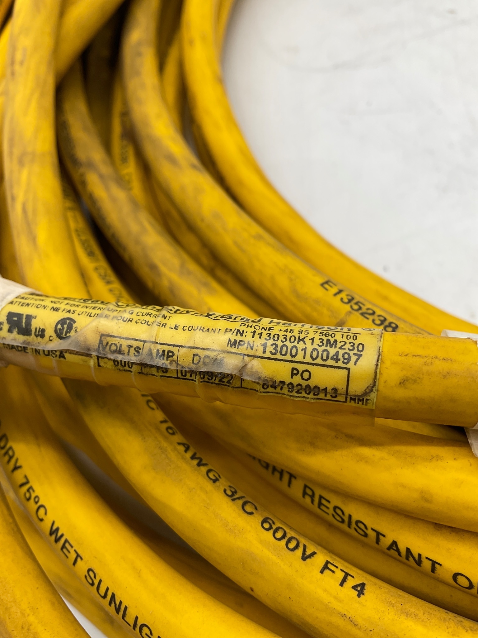 BRAD CONNECTIVITY 113030K13M230 Mini-Change 3-Pole Male/Female Cordset 23M USED 2