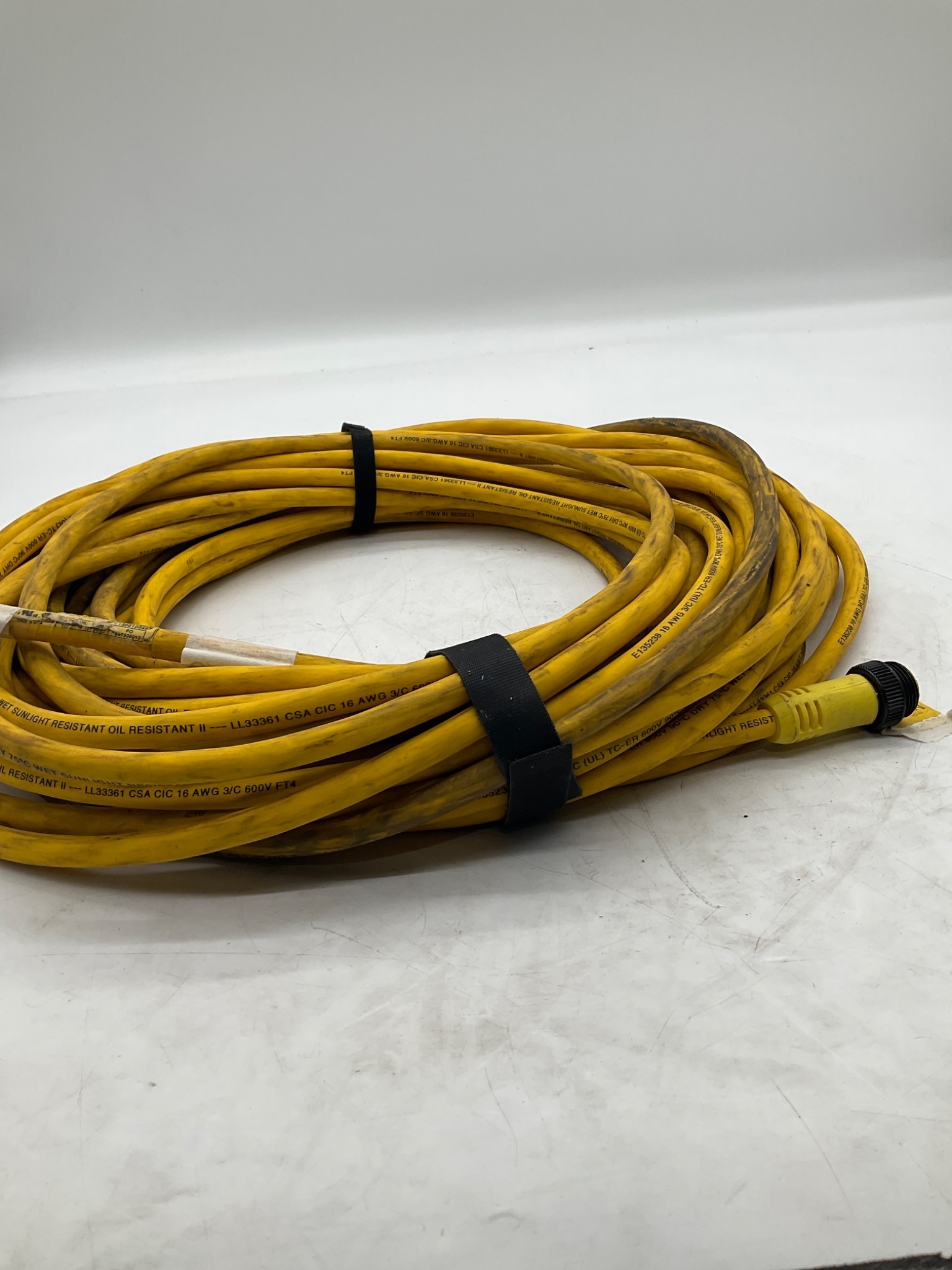 BRAD CONNECTIVITY 113030K13M230 Mini-Change 3-Pole Male/Female Cordset 23M USED 3
