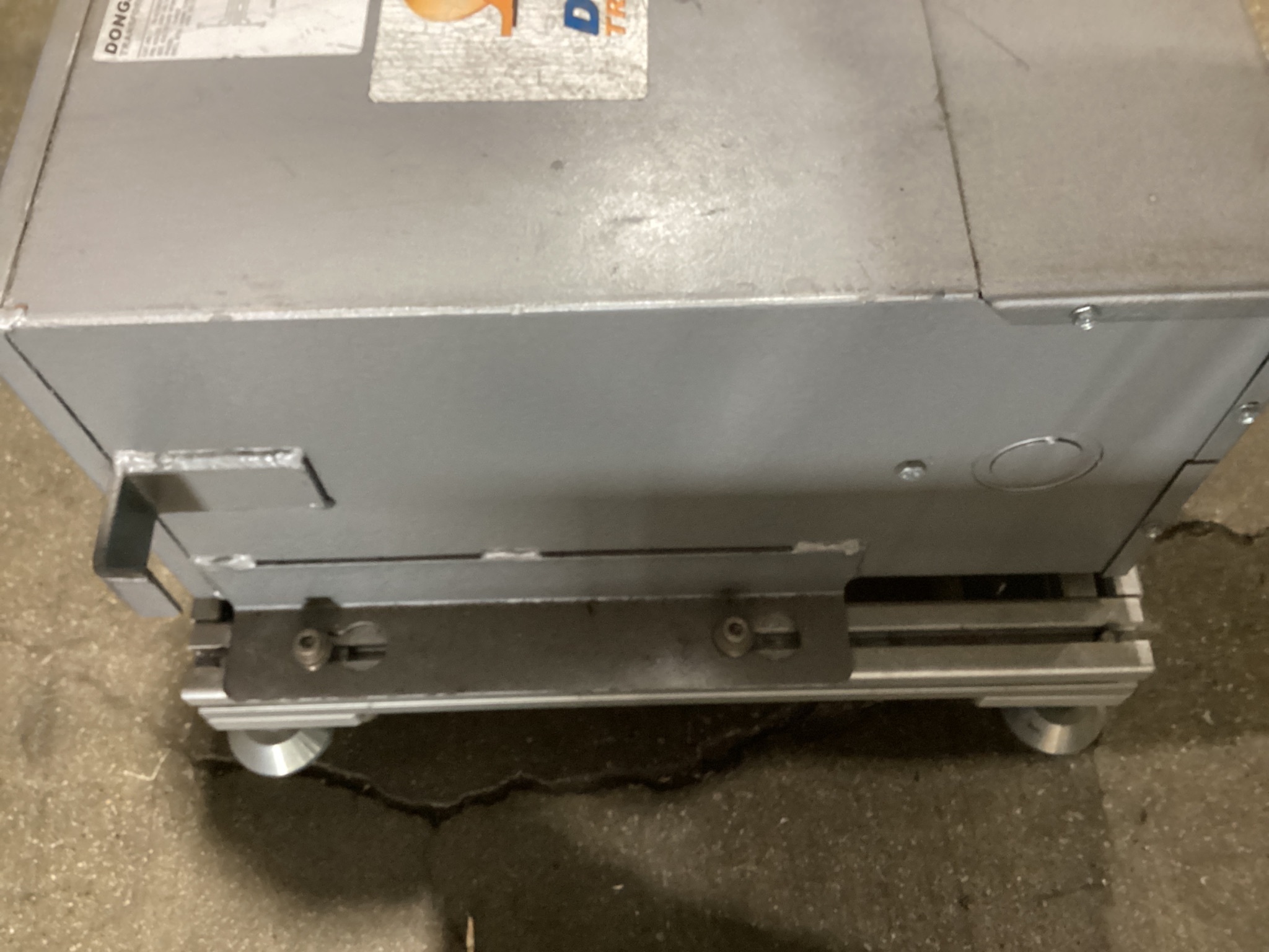 DONGAN 76-0209SH 480V Delta To 240V Delta 9 KVA Transformer USED 2