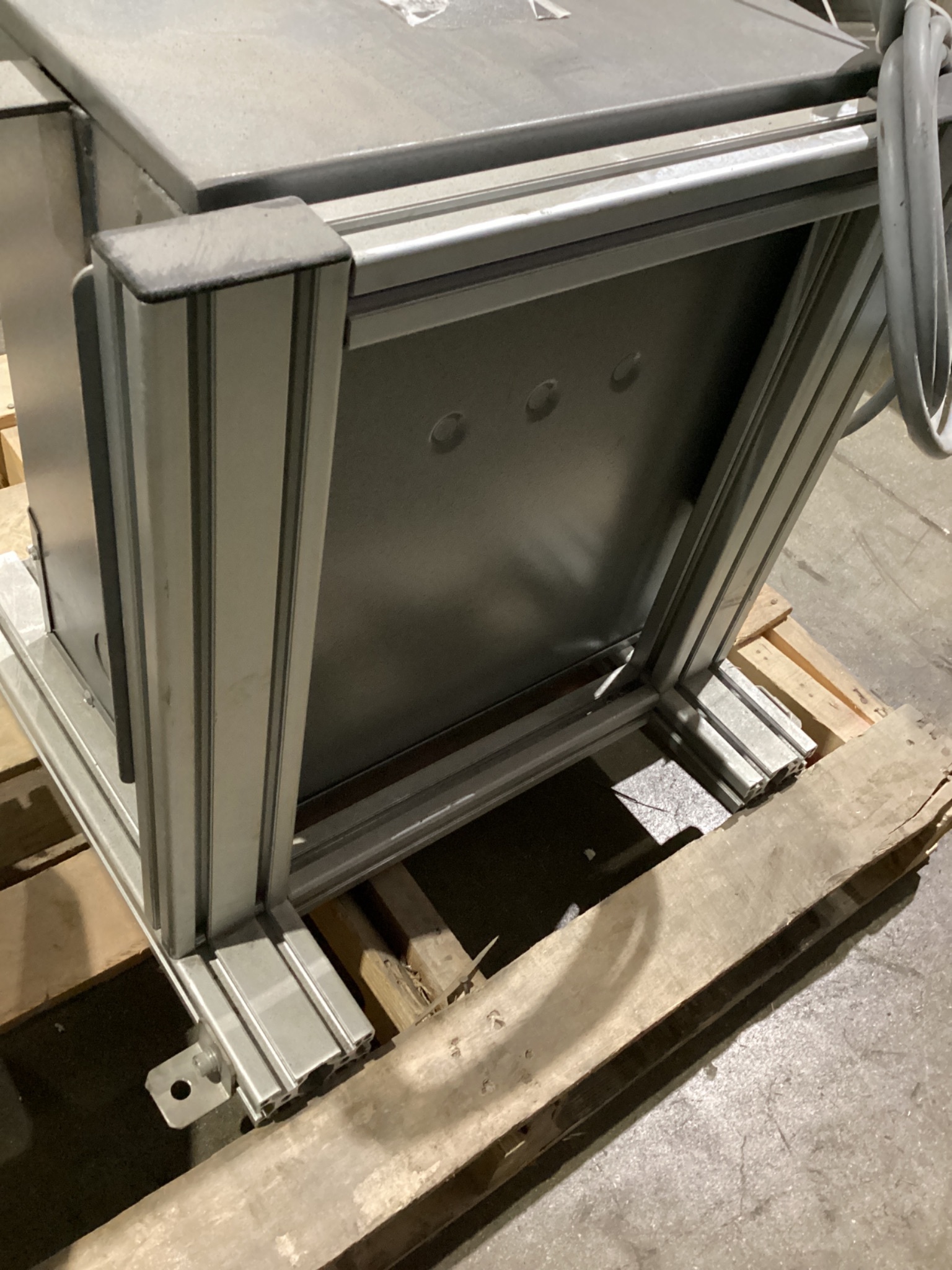 DONGAN 76-0209SH Three Phase General Purpose Transformer 9 KVA USED 4