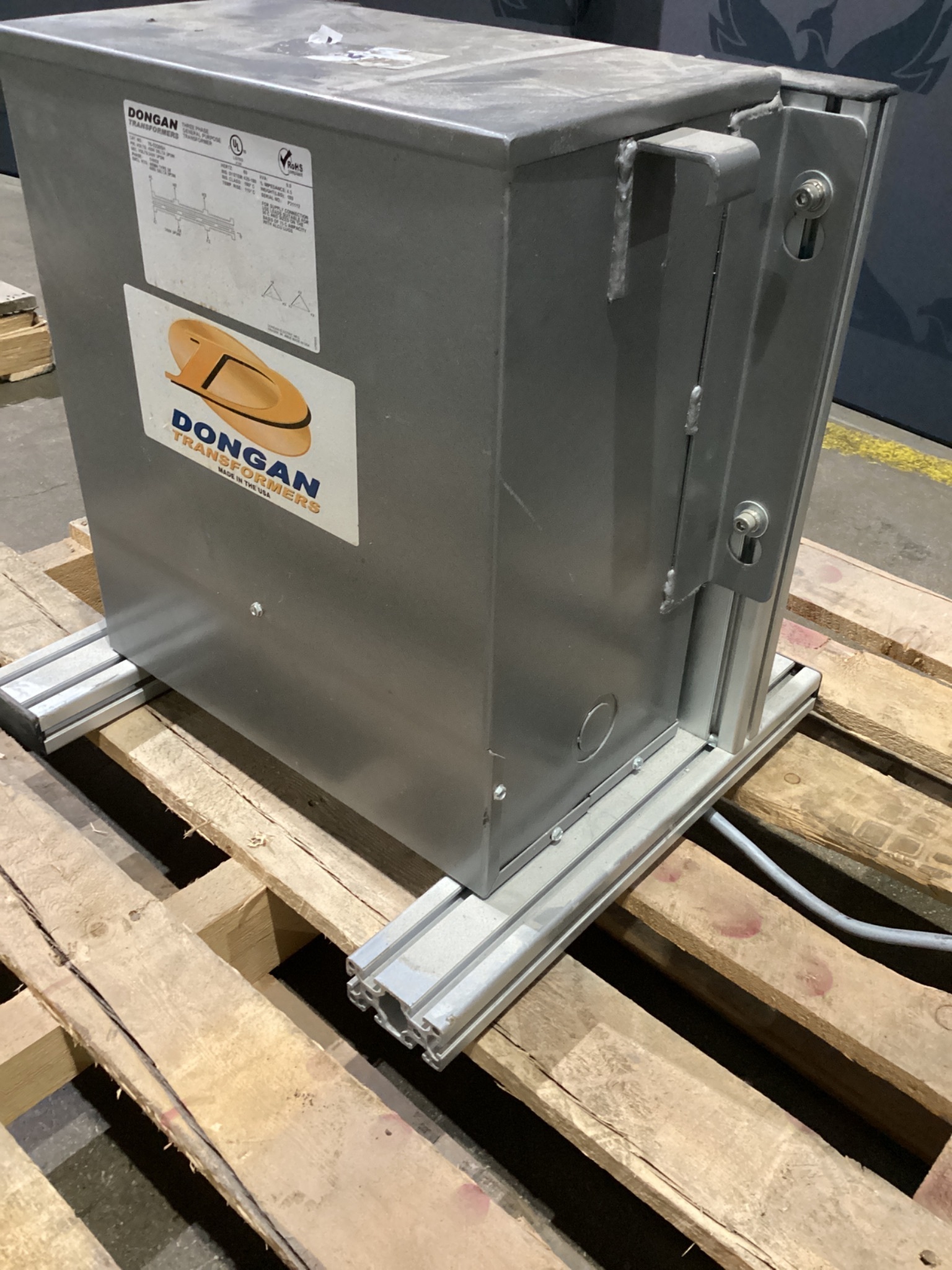 DONGAN 76-0209SH 9 KVA Delta-Delta Power Transformer NEMA 3R USED 2