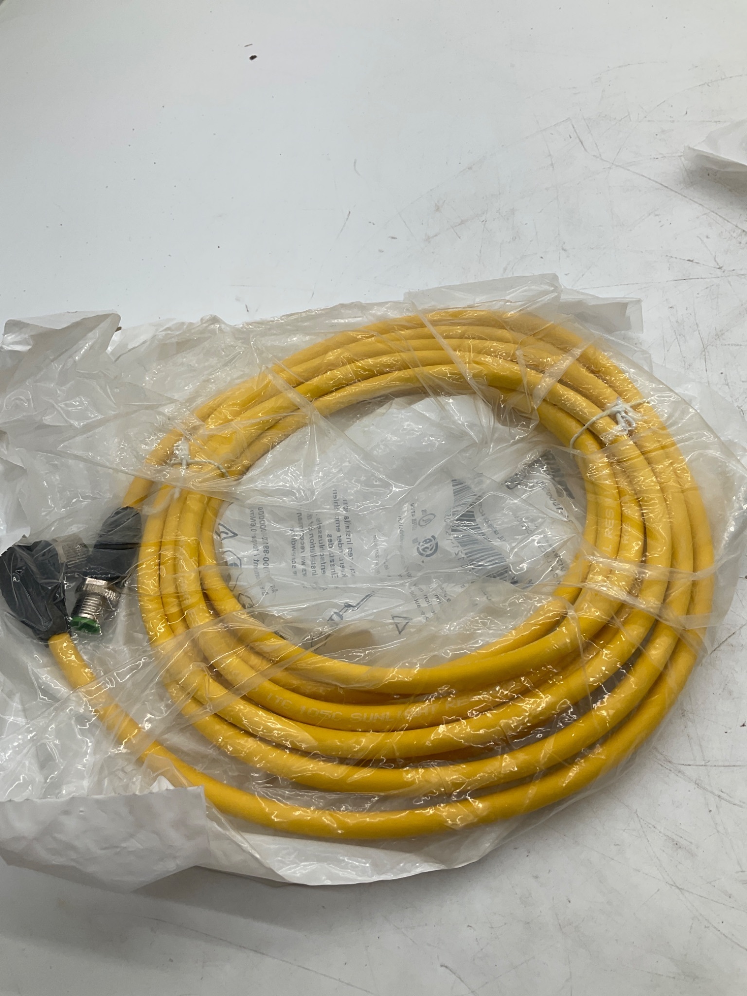MURR ELEKTRONIK 7700-40121-1500500 M12 Male to M12 Female 90° A-Coded Cordset 5M NEW 2