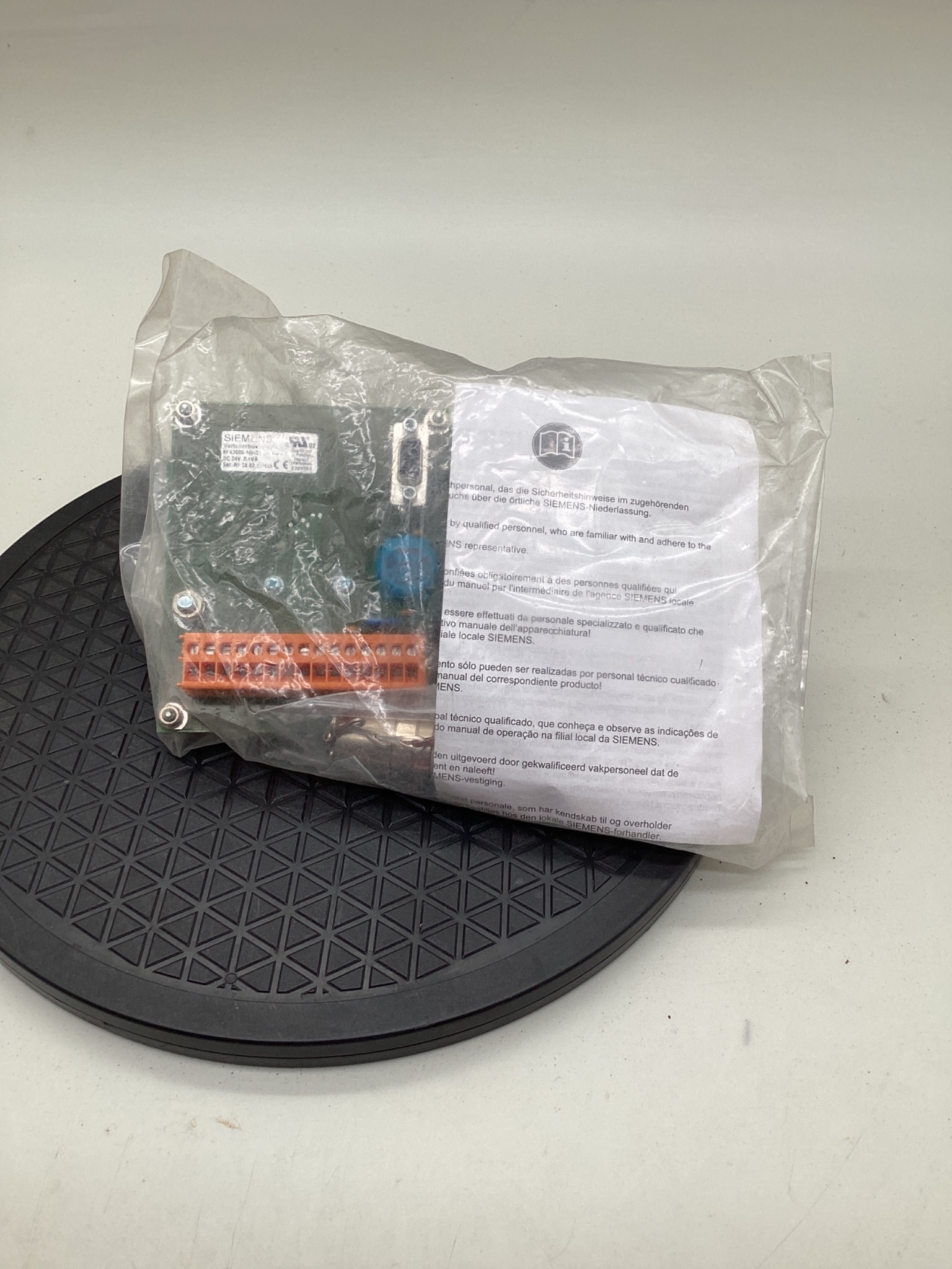 SIEMENS 6FX2006-1BH01 SINUMERIK 840D HBLS-4 Distributor Box NEW 2