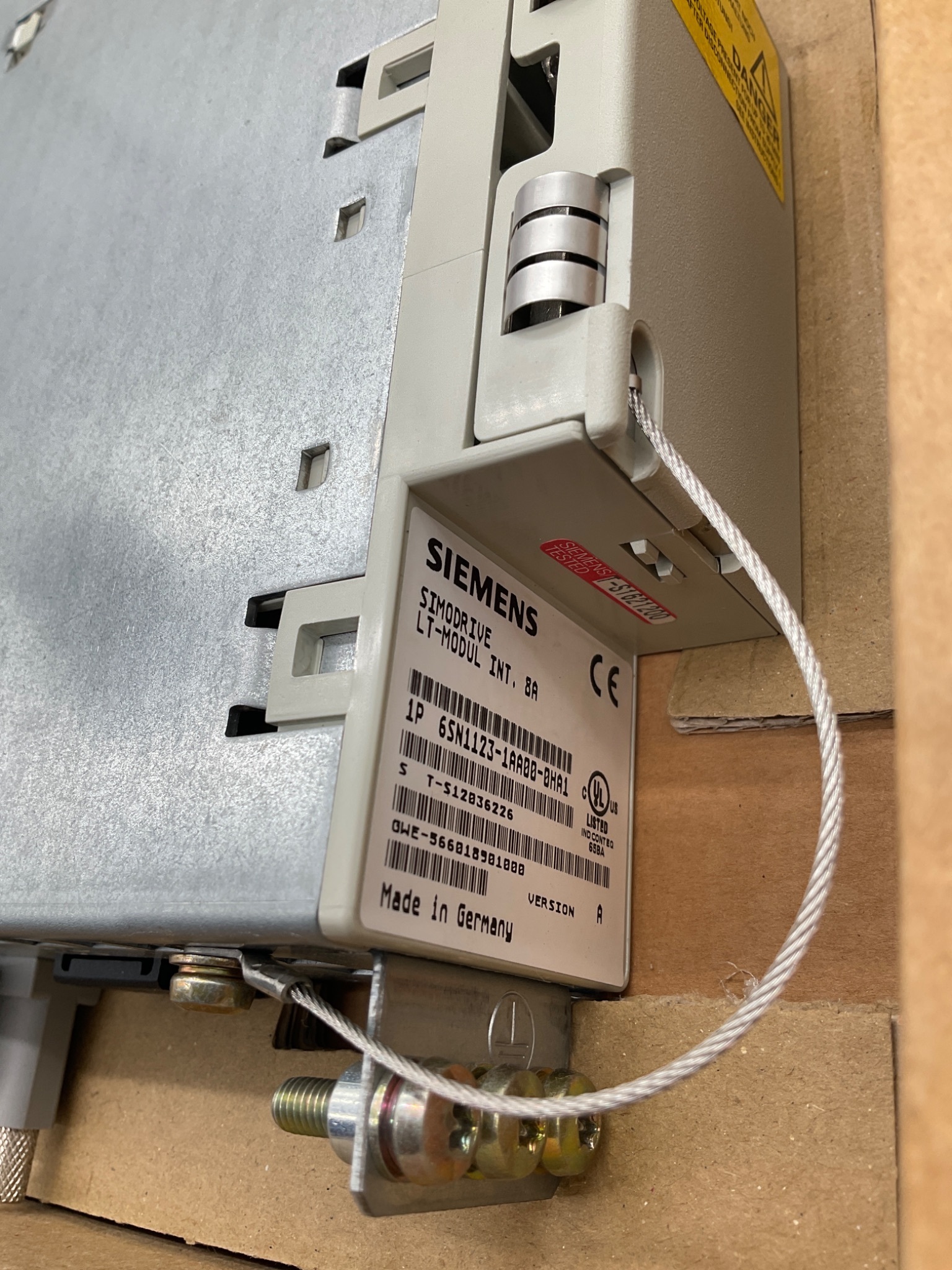 SIEMENS 6SN1123-1AA00-0HA1 SIMODRIVE LT-Module INT. 8A NEW 1