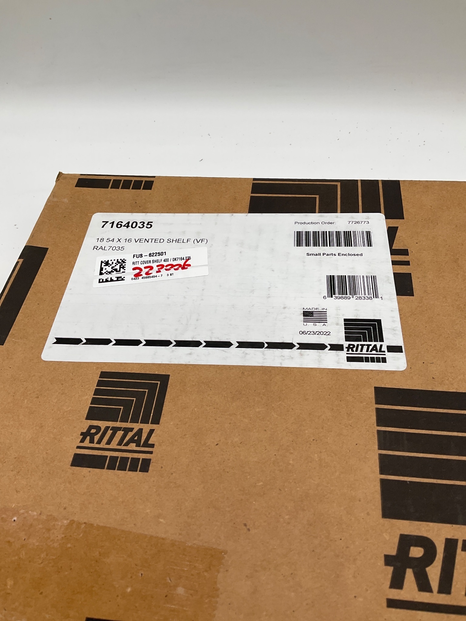 Rittal 7164035 Vented Shelf 18.54 In x 16 In RAL7035 NEW 1