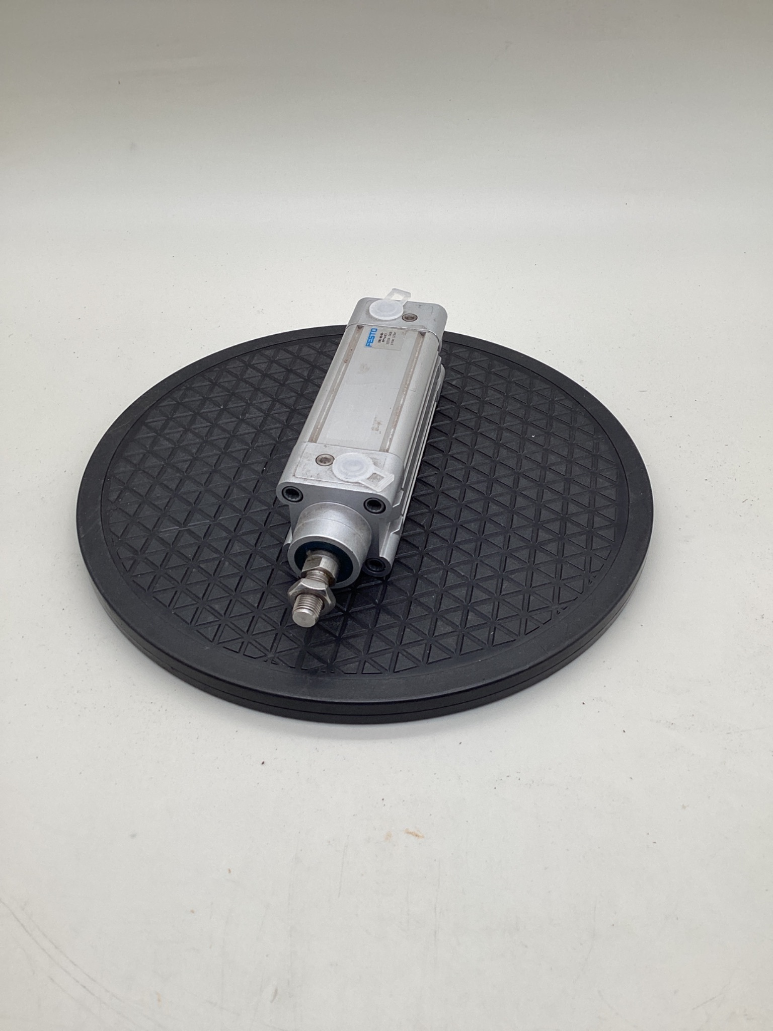 Festo DNC-40-60-PPV-A-R3 Pneumatic Cylinder 40mm Bore 60mm Stroke USED 3
