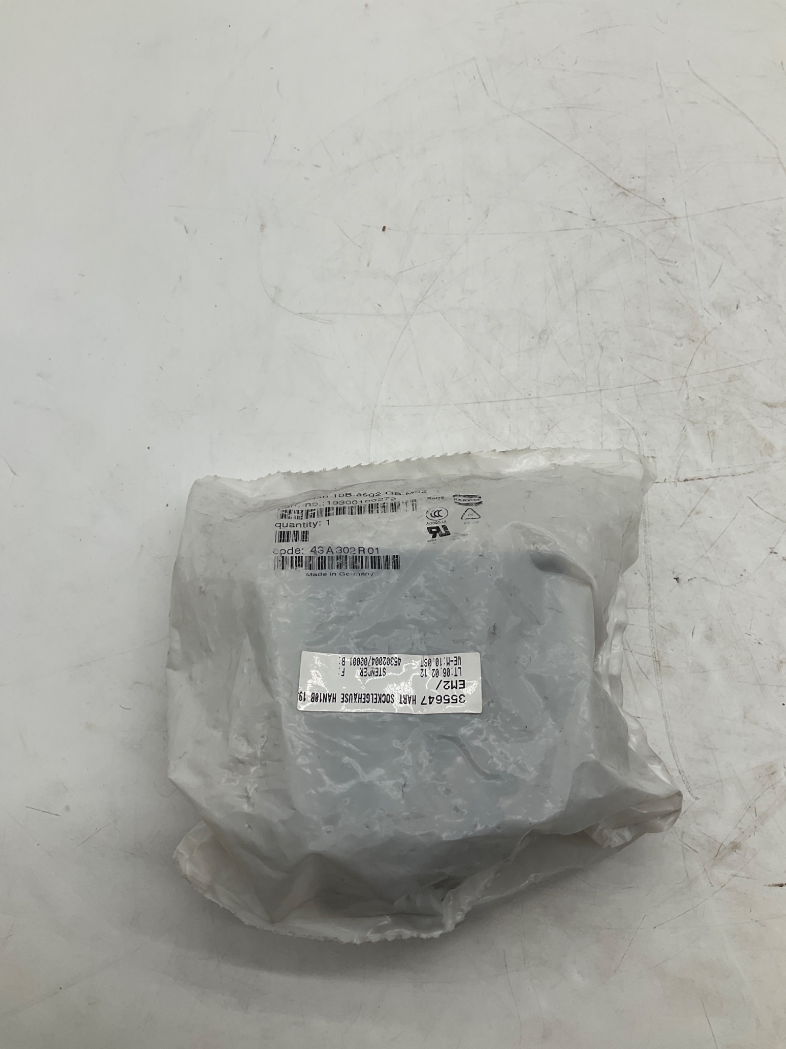 Harting Han 10B-ASG2-QB-M32 19300100272 Surface Mount Housing NEW 0