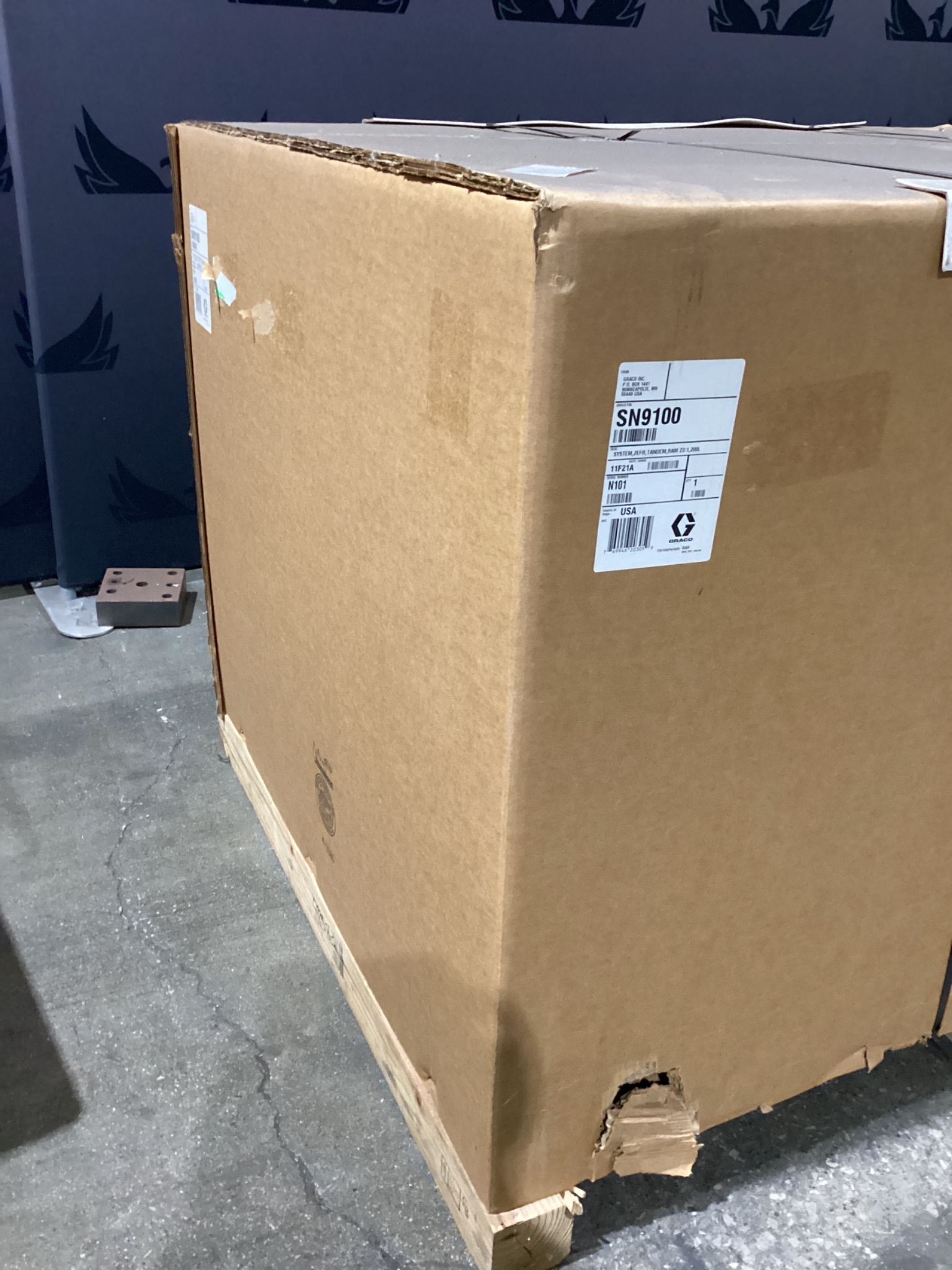 Graco Check-Mate D200 Tandem Ram System 23:1 200L NEW 1