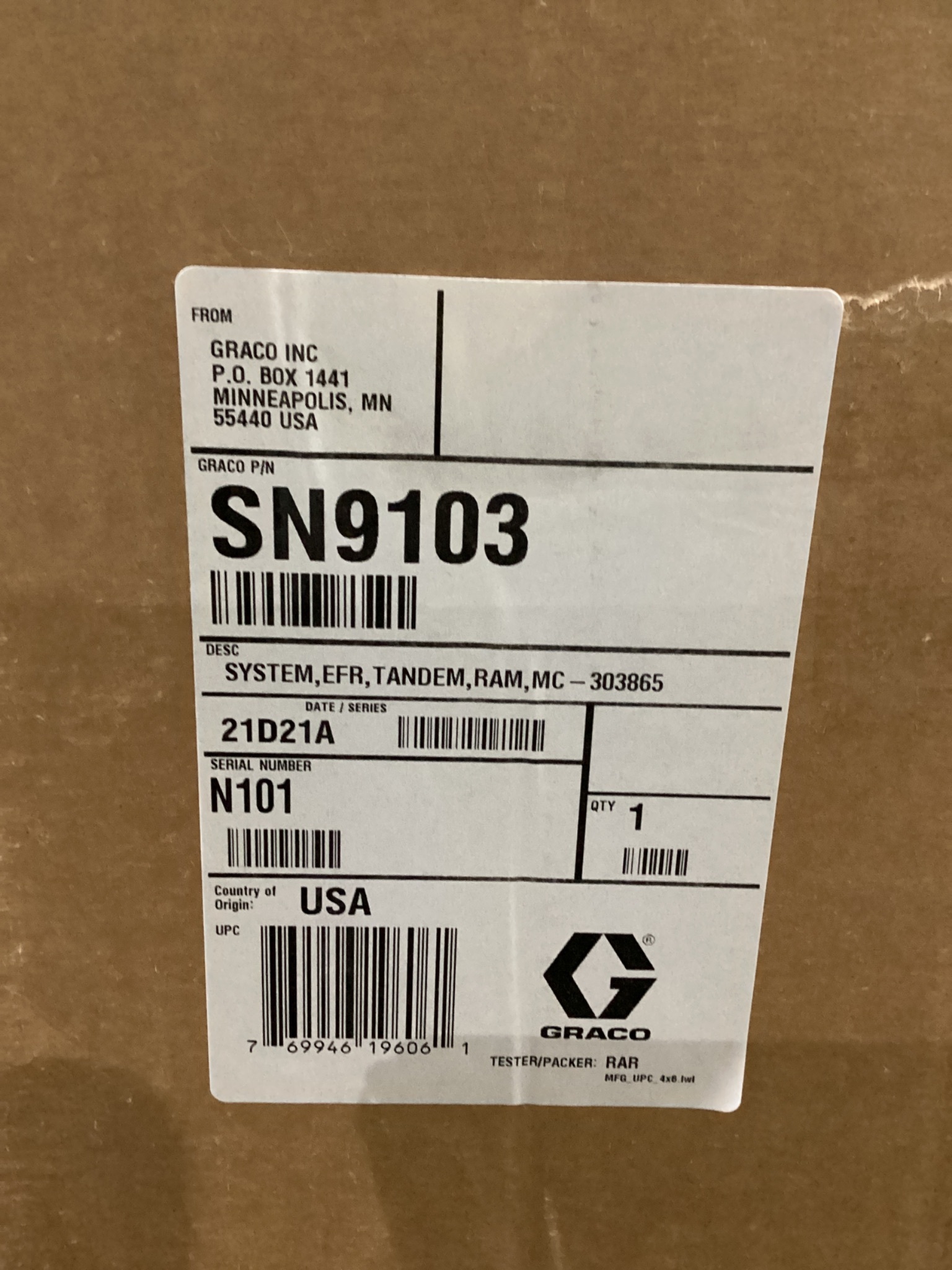 Graco EFR Tandem Ram Material Supply System SN9103 NEW 1