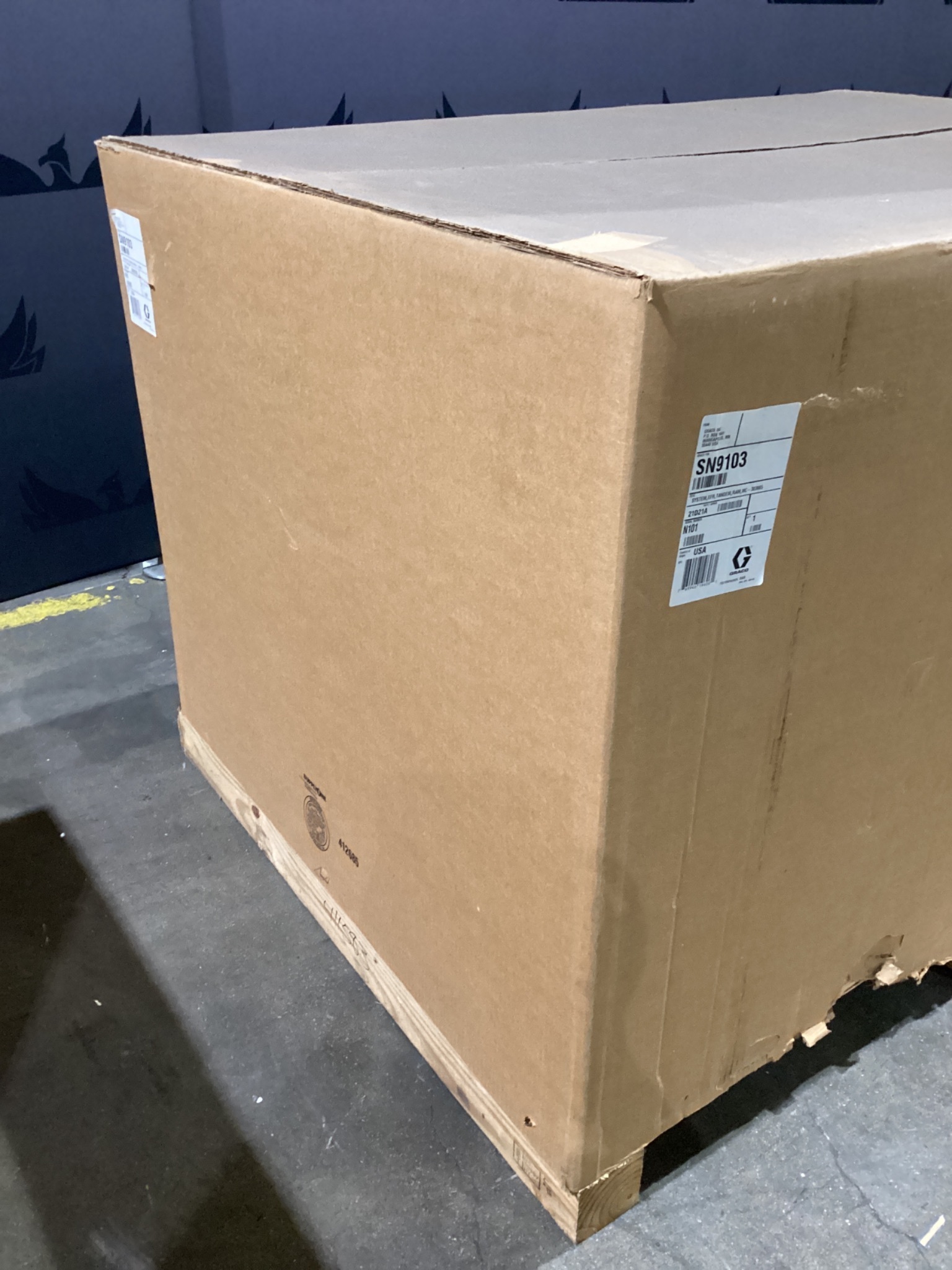 Graco EFR Tandem Ram Material Supply System SN9103 NEW 2