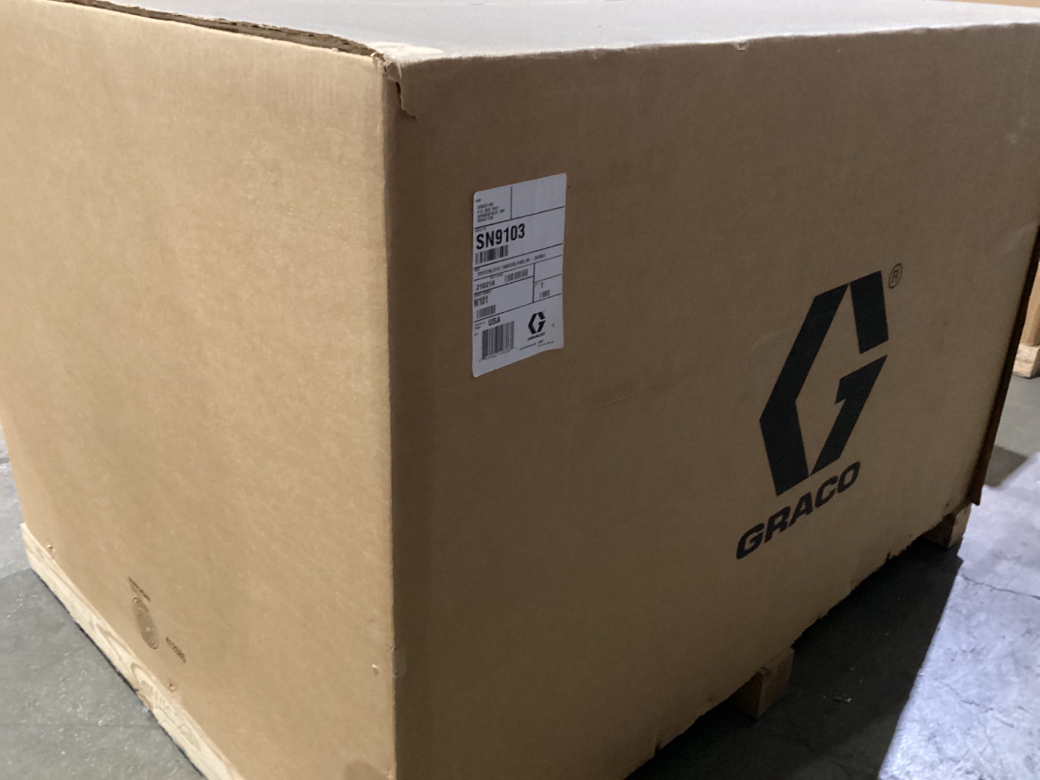 Graco EFR Tandem Ram Material Supply System SN9103 NEW 4