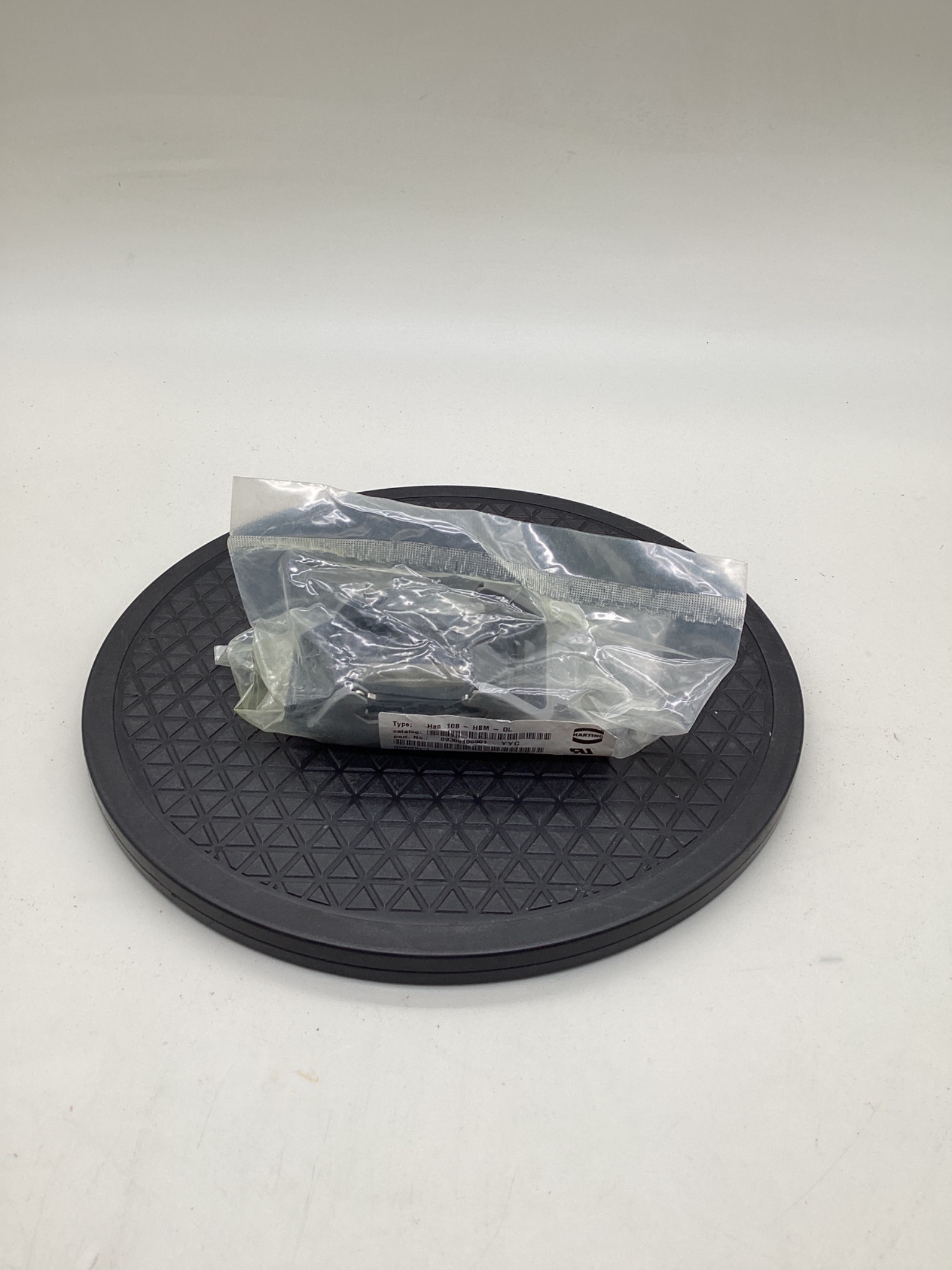 Harting 09300100301 Han 10B-HBM-DL Bulkhead Mount Housing NEW 1