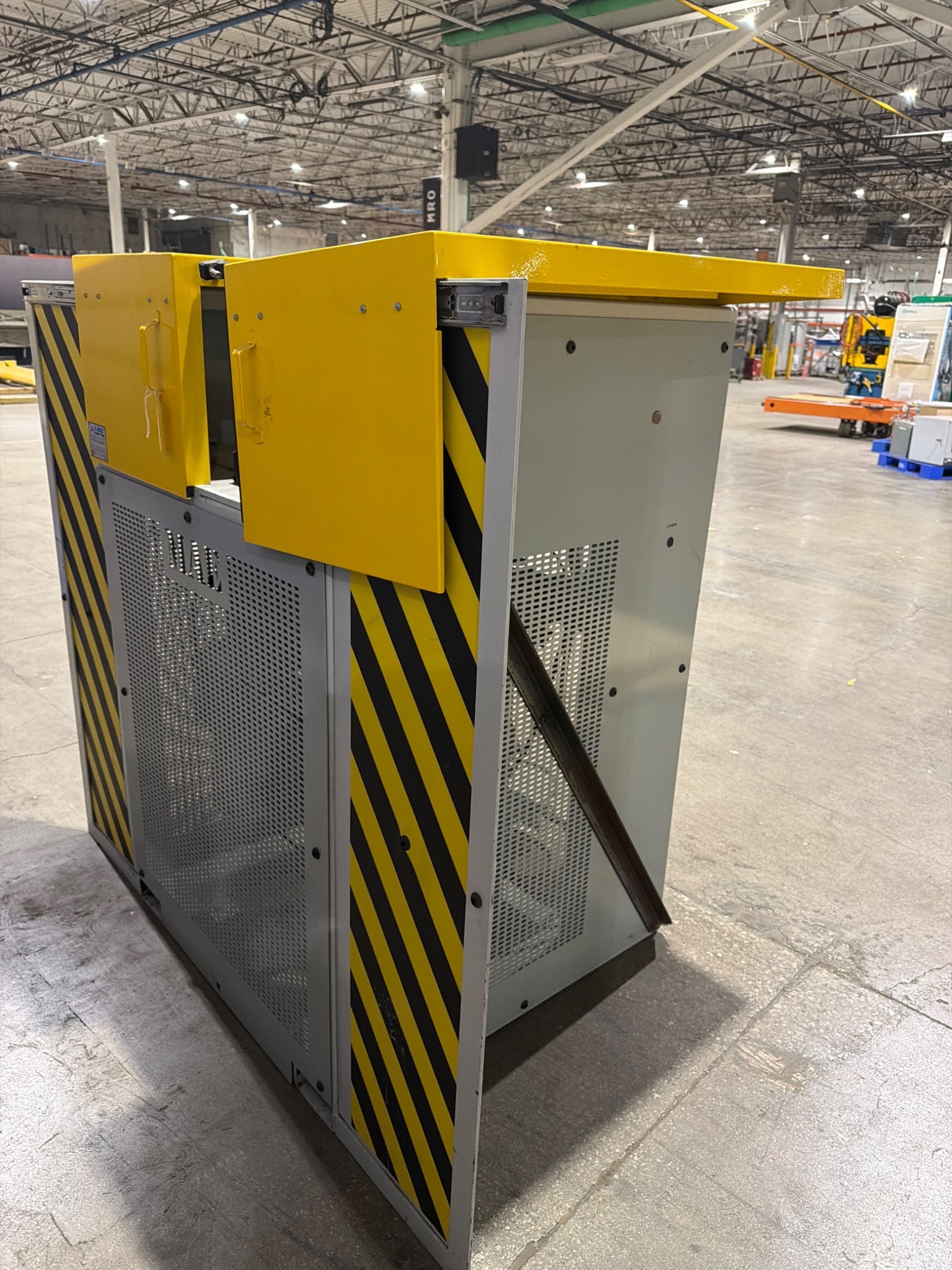 Mustang Advanced Engineering Manifold Testing Station USED 4