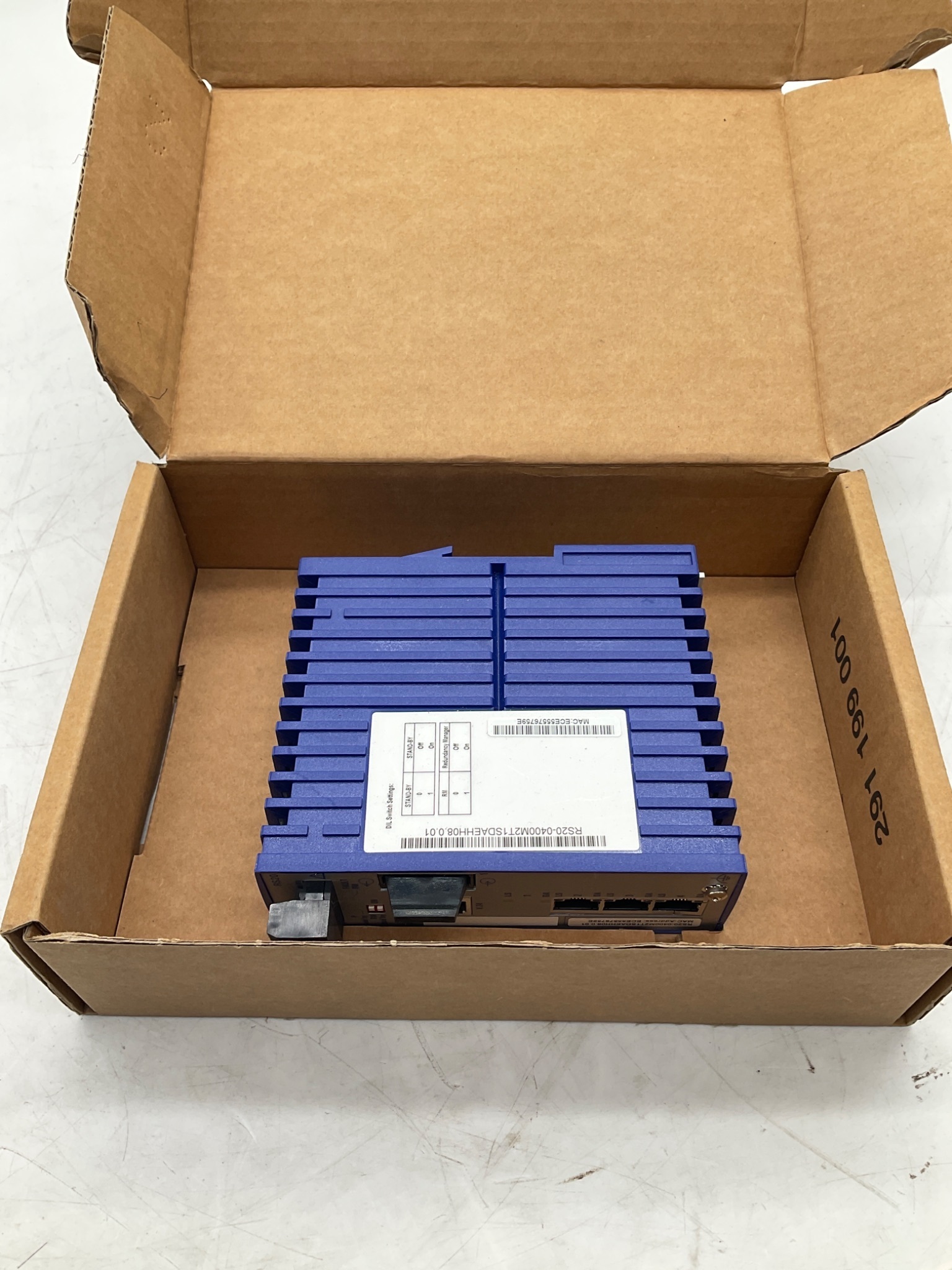 HIRSCHMANN RS20-0400M2T1SDAE Rail Ethernet Switch NEW 3
