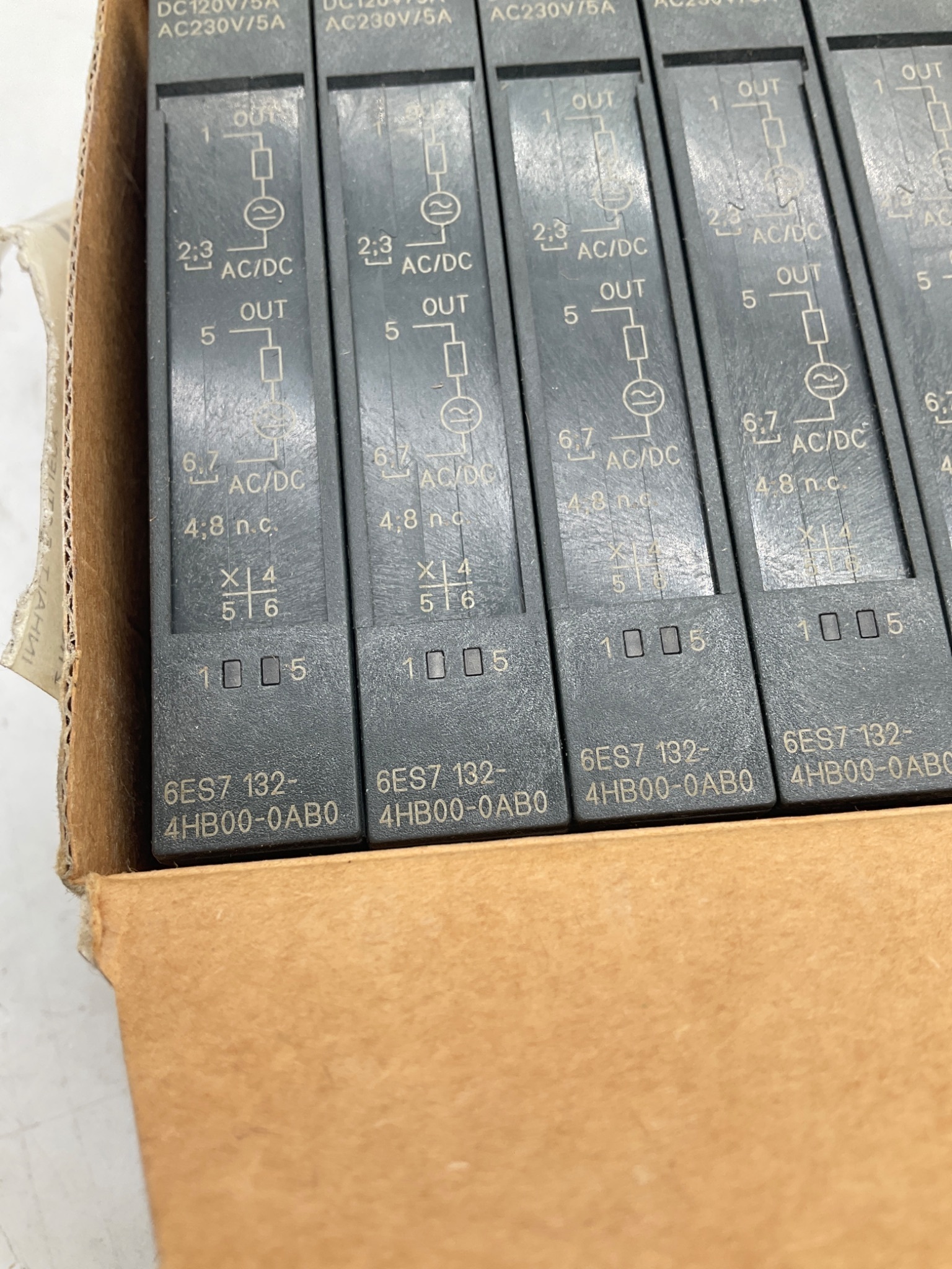 SIEMENS 6ES7 132-4HB00-0AB0 SIMATIC Relay Output Module (Lot of 5) NEW 1