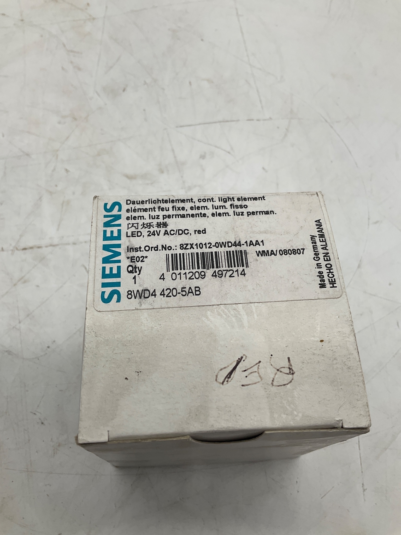 SIEMENS 8WD4 420-5AB Continuous Light Element Red 24V AC/DC NEW 1