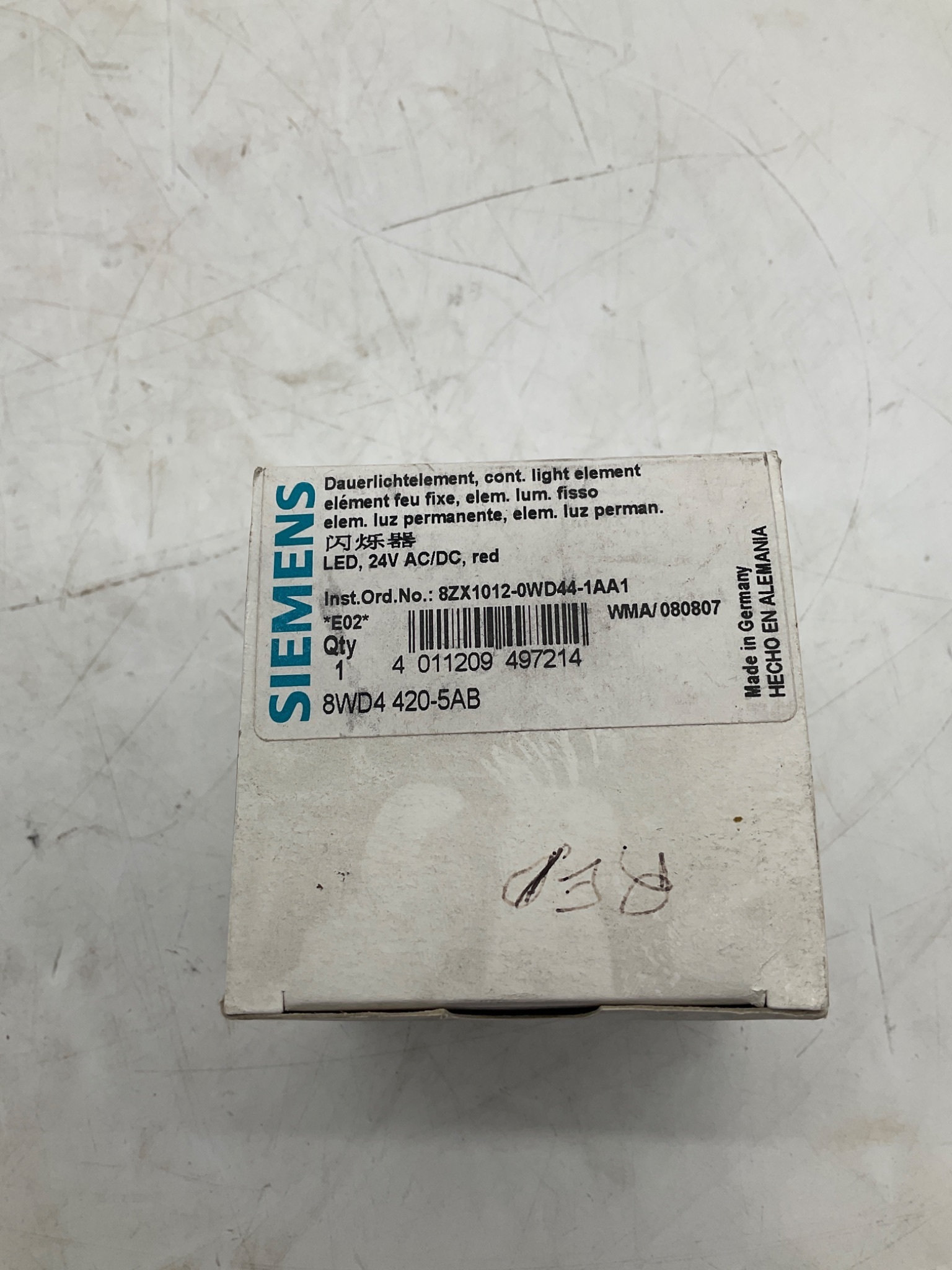 SIEMENS 8WD4 420-5AB Continuous Light Element Red 24V AC/DC NEW 3
