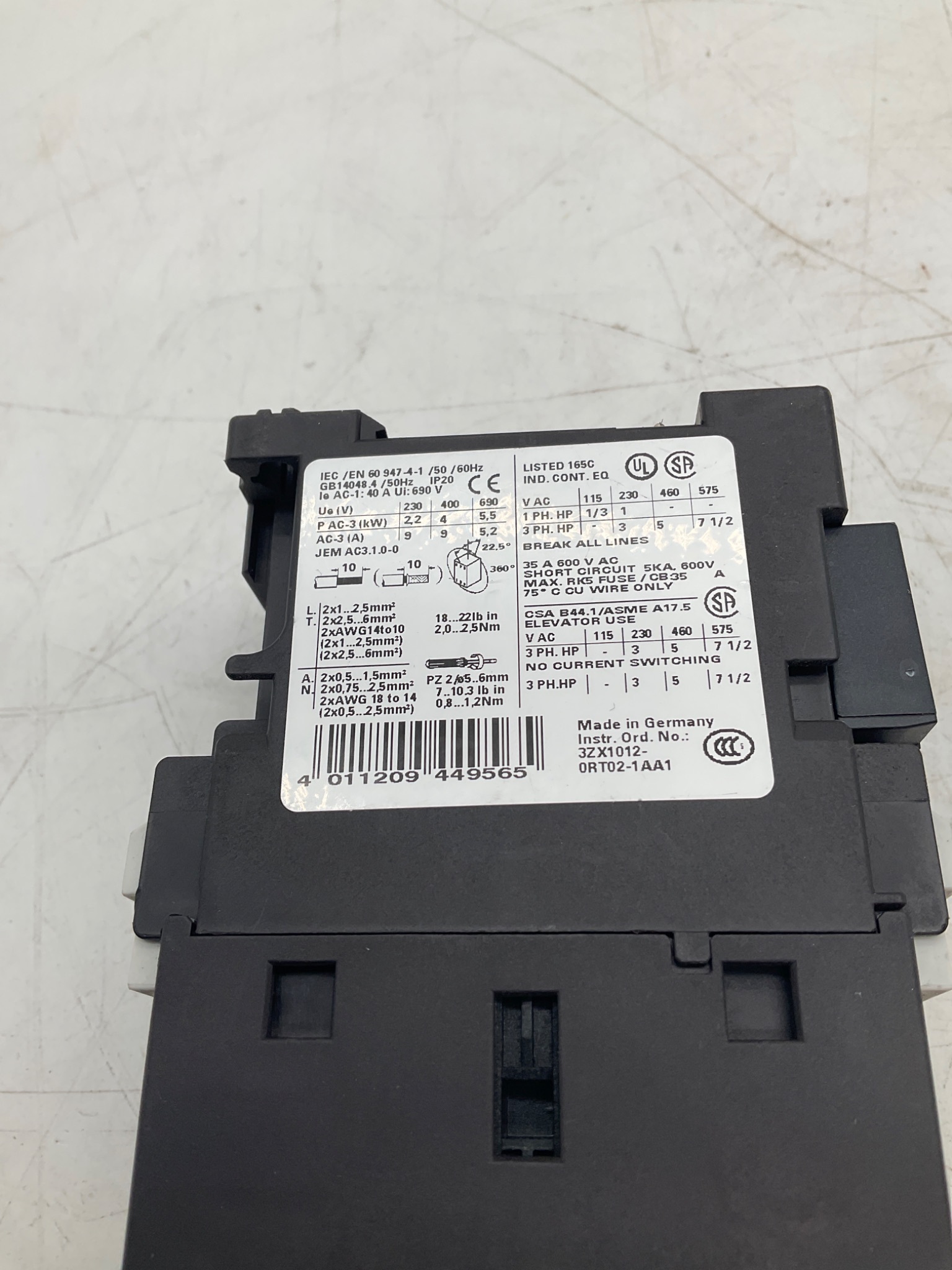 SIEMENS 3RT1023-1B Contactor w/ 3RH1921-1HA22 Auxiliary Contact Block USED 0