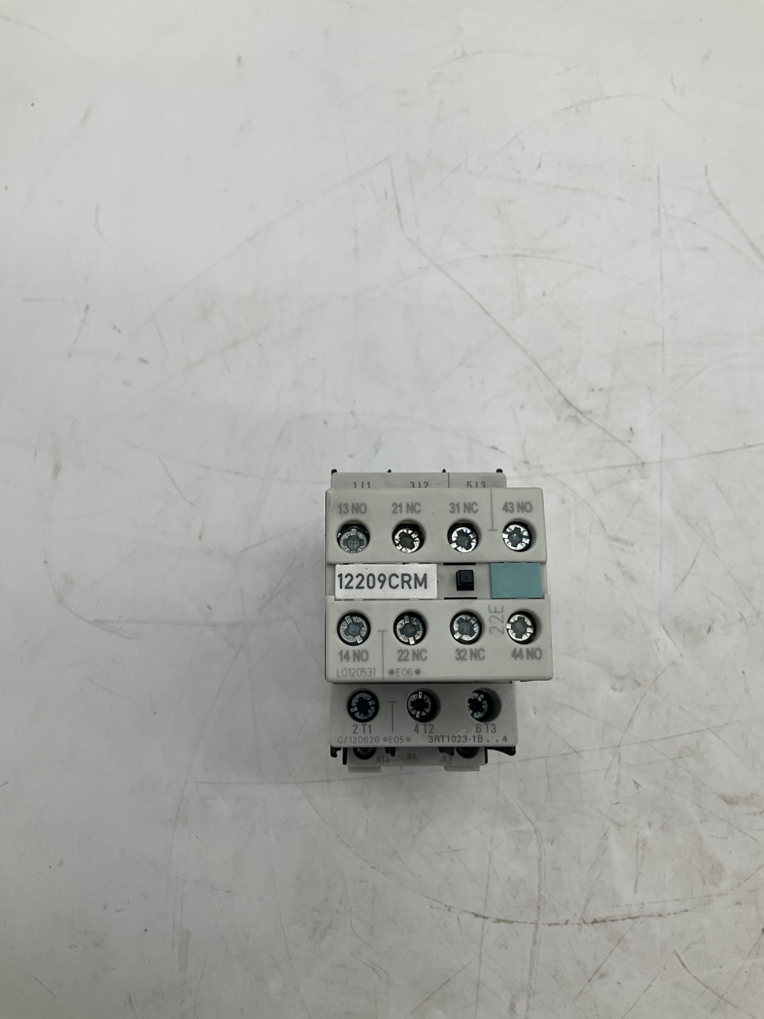 SIEMENS 3RT1023-1B Contactor w/ 3RH1921-1HA22 Auxiliary Contact Block USED 1