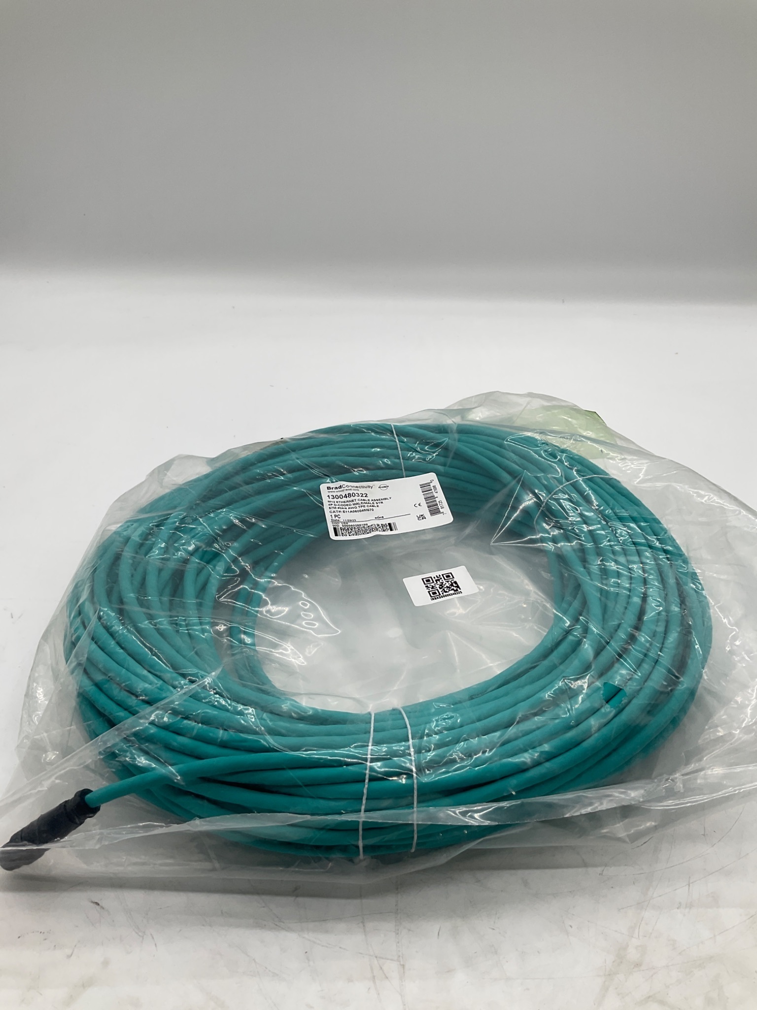 MOLEX 130480322 M12 4-Pole Male Straight Cordset 57M NEW 0