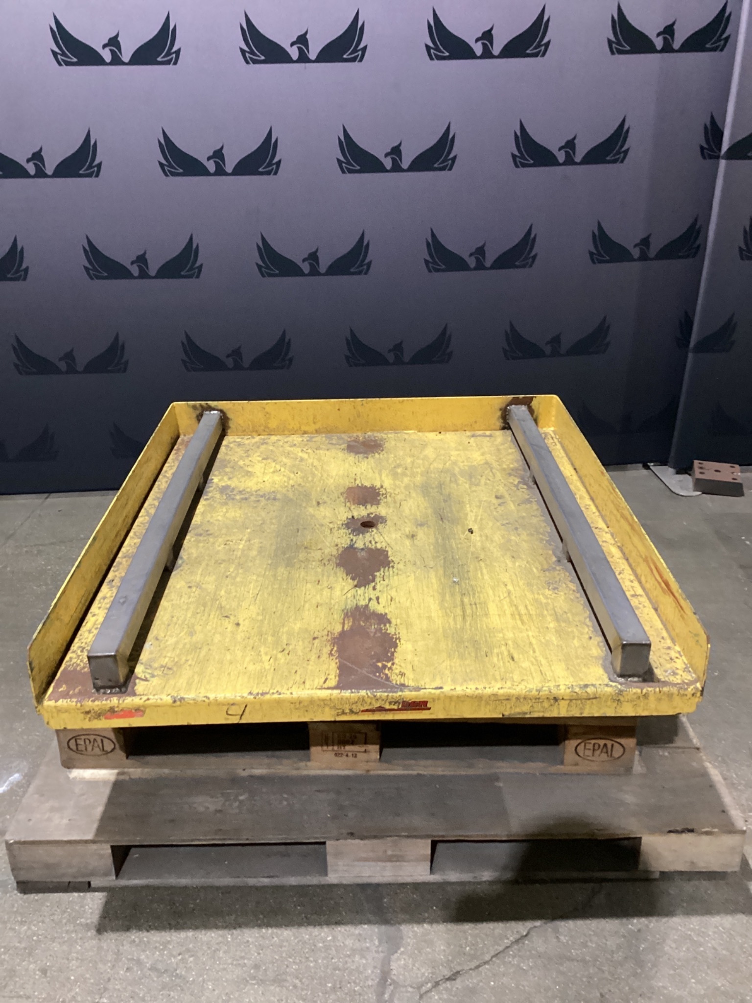BISHAMON EZ-30 EZ Loader Self-Leveling Pallet Positioner 3000 LB USED 0