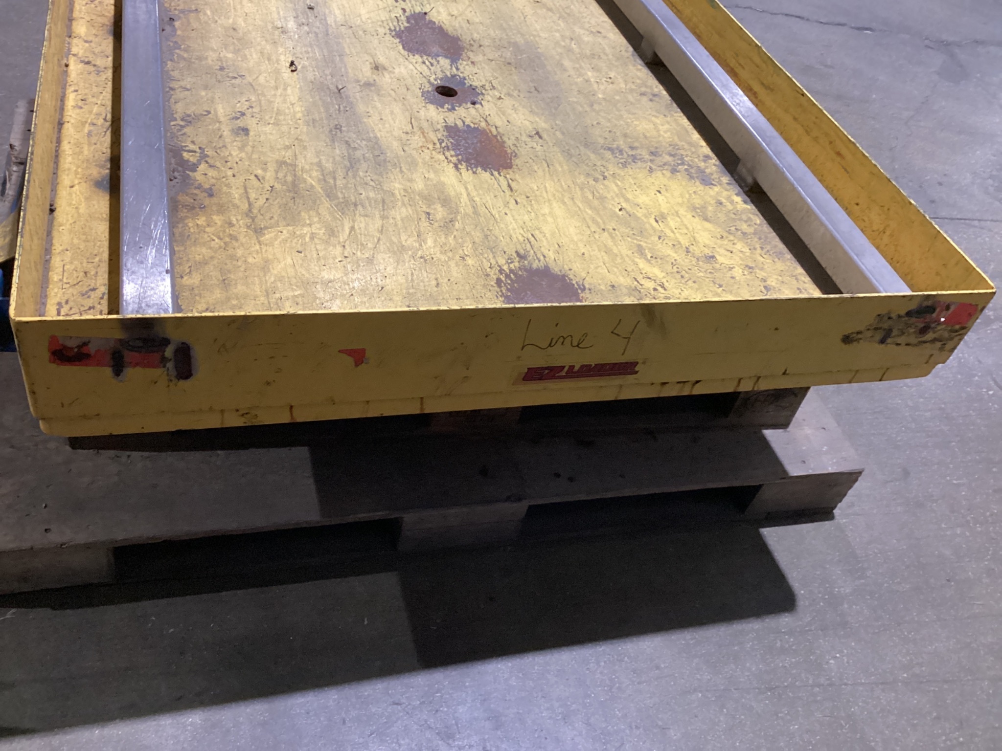 BISHAMON EZ-30 EZ Loader Self-Leveling Pallet Positioner 3000 LB USED 3