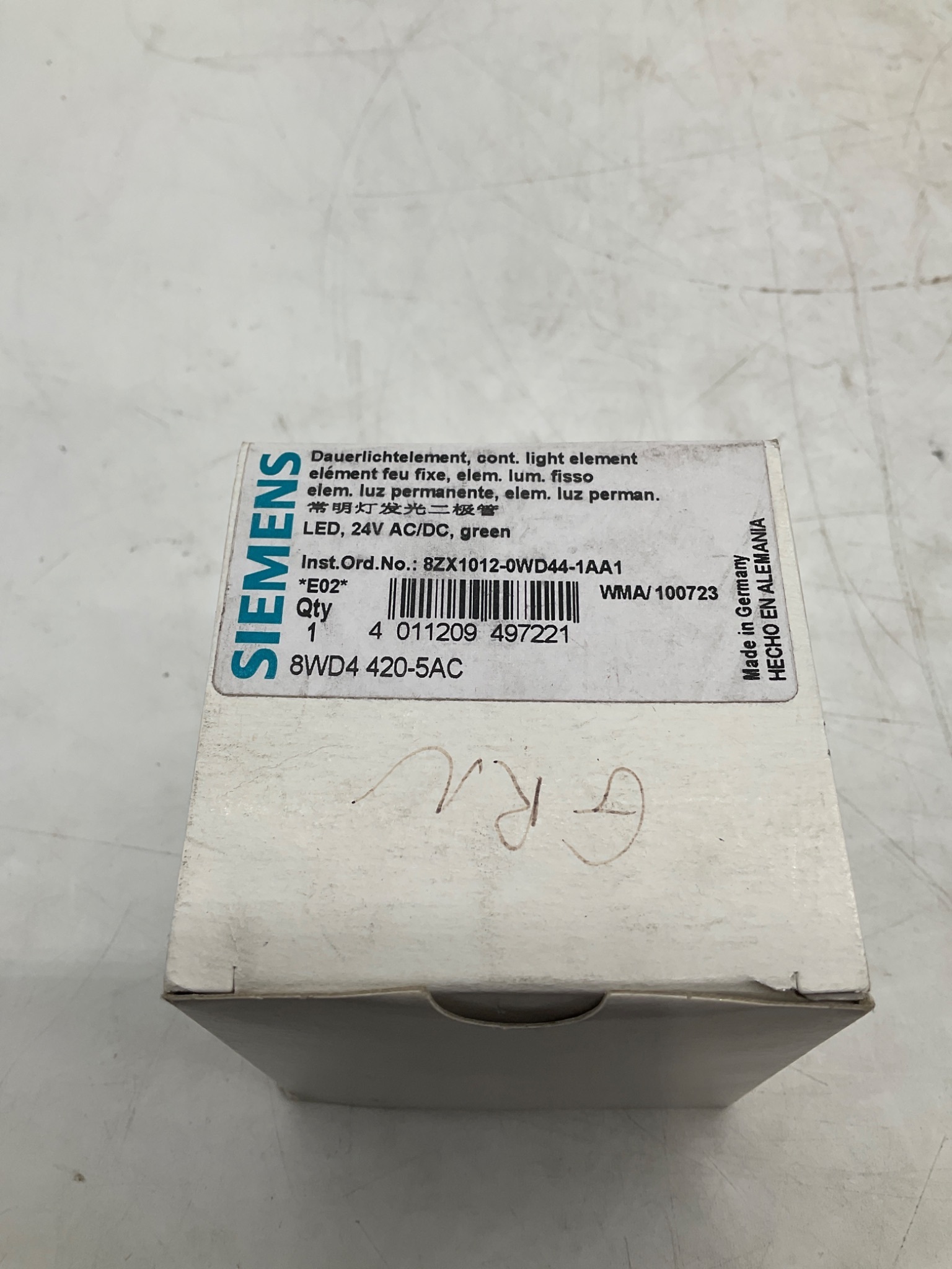 SIEMENS 8WD4 420-5AC Continuous Light Element Green 24V AC/DC NEW 1