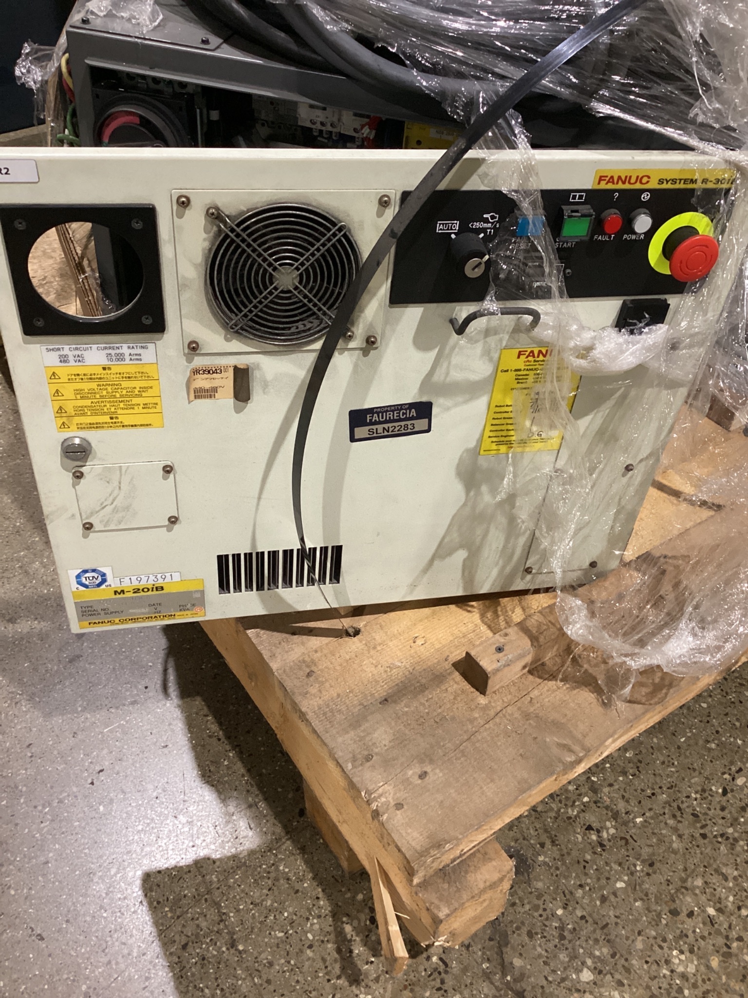 FANUC M-20iB/25 with R-30iB Controller USED AS-IS 2