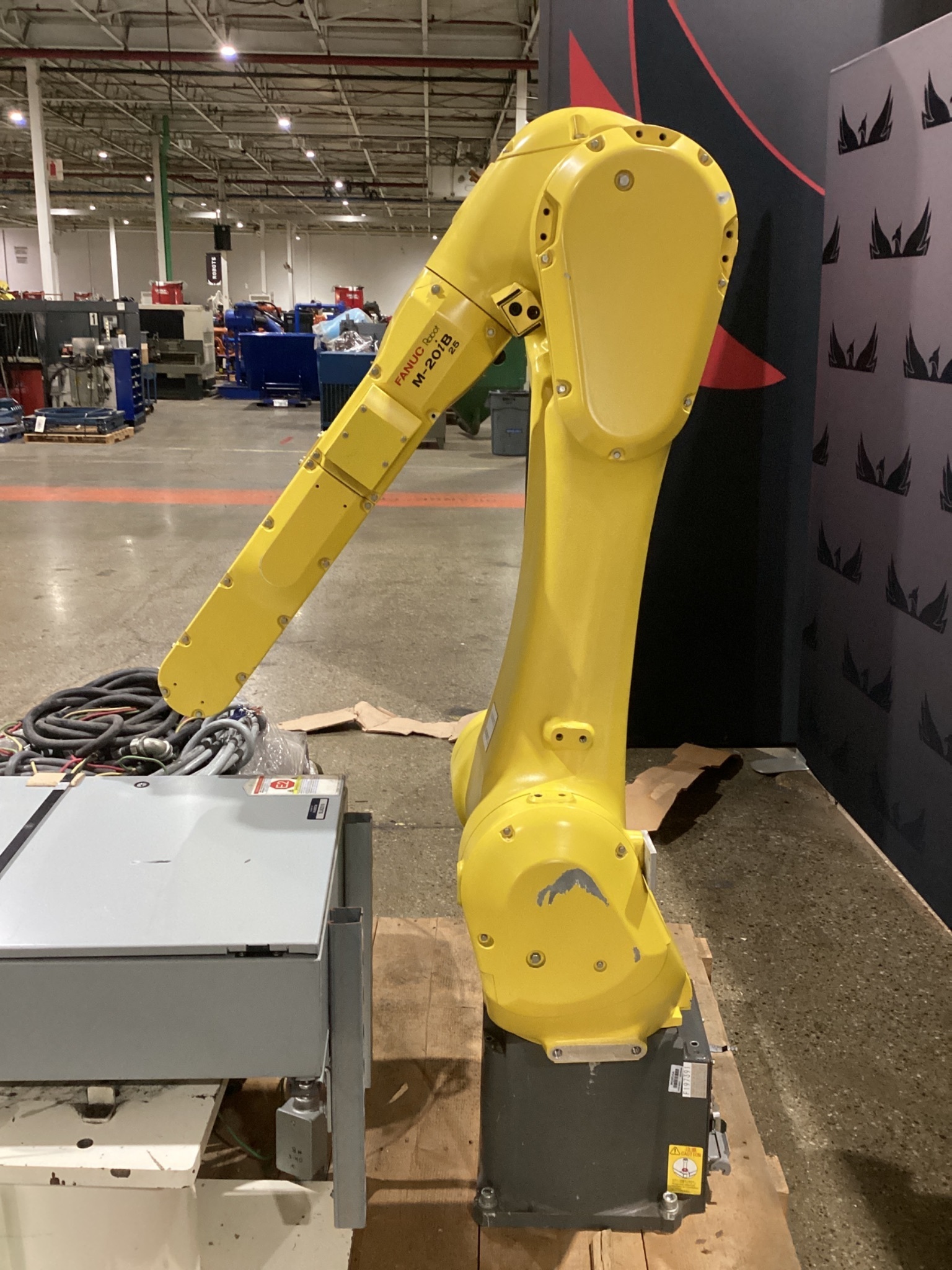 FANUC M-20iB/25 with R-30iB Controller USED AS-IS 9