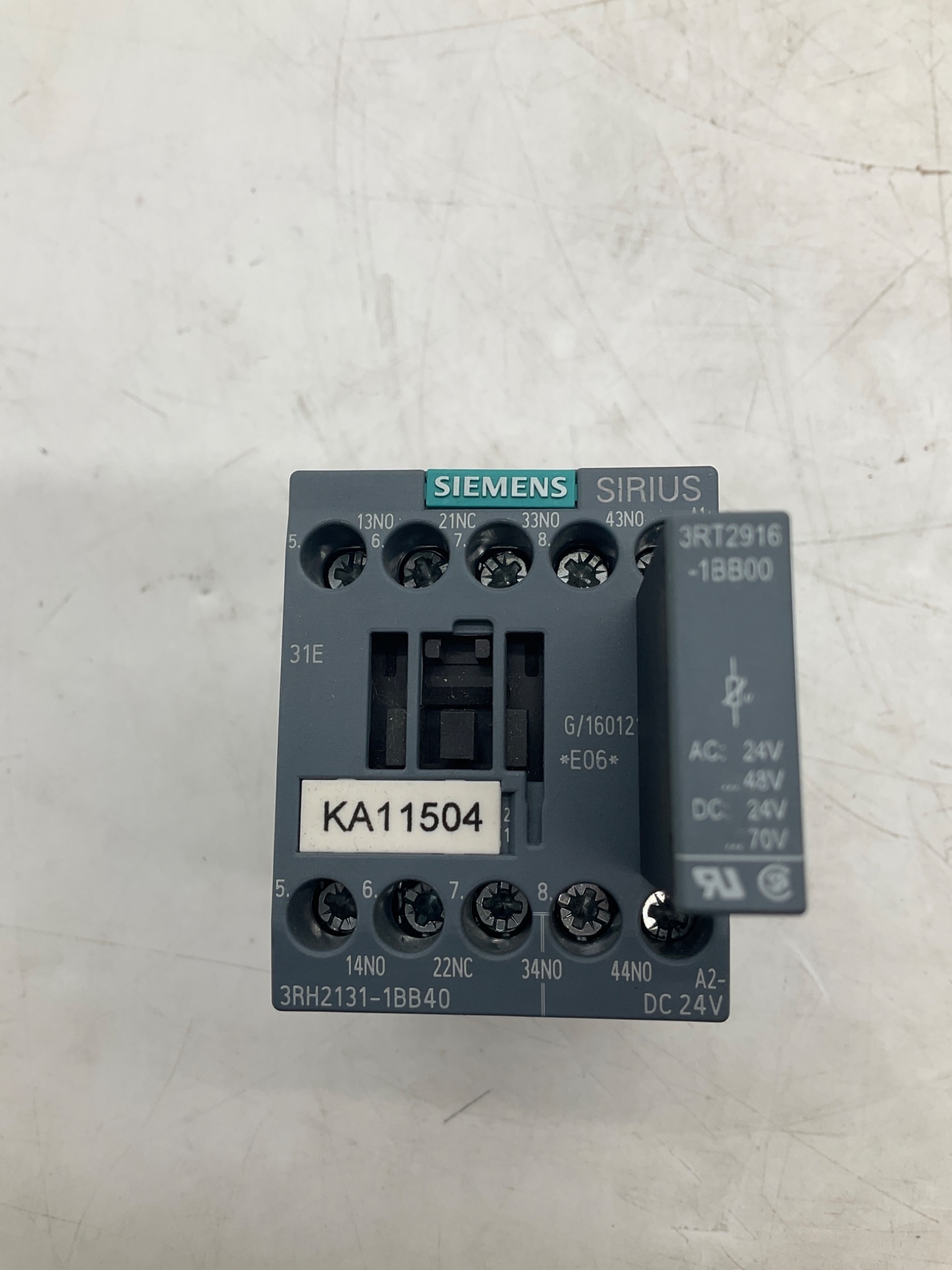 SIEMENS 3RH2131-1BB40 Control Relay w/ 3RT2916-1BB00 Suppressor USED 4