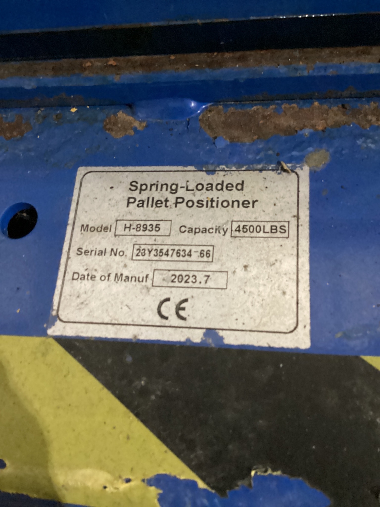 ULINE H-8935 Spring-Loaded Pallet Positioner 4500 LB Capacity USED 3