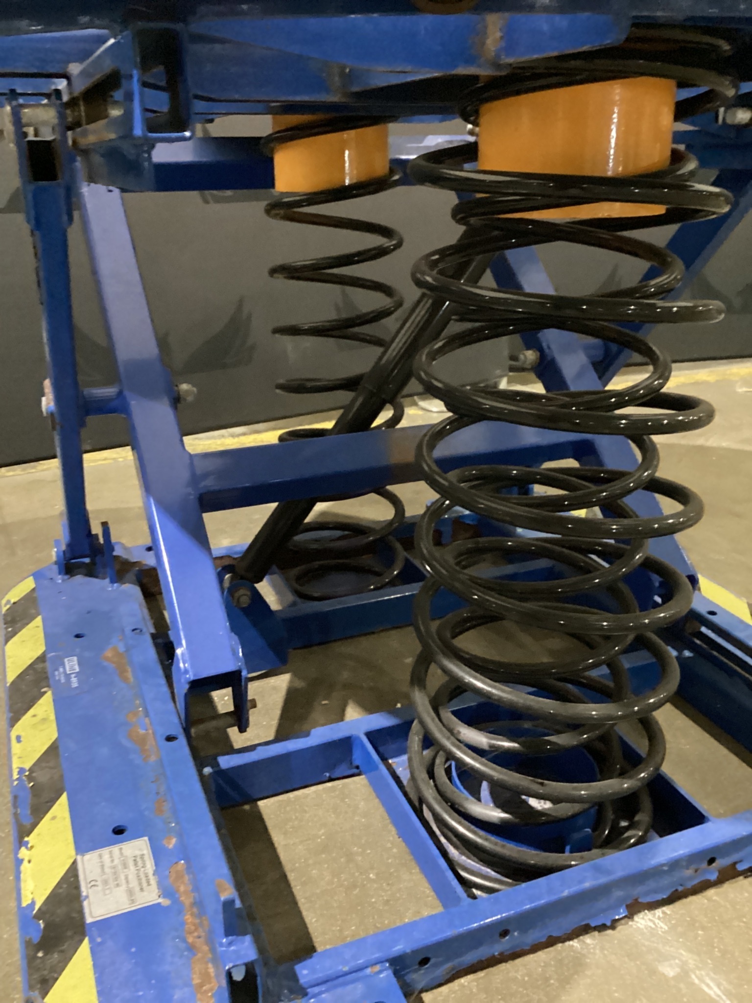 ULINE H-8935 Spring-Loaded Pallet Positioner 4500 LB Capacity USED 4