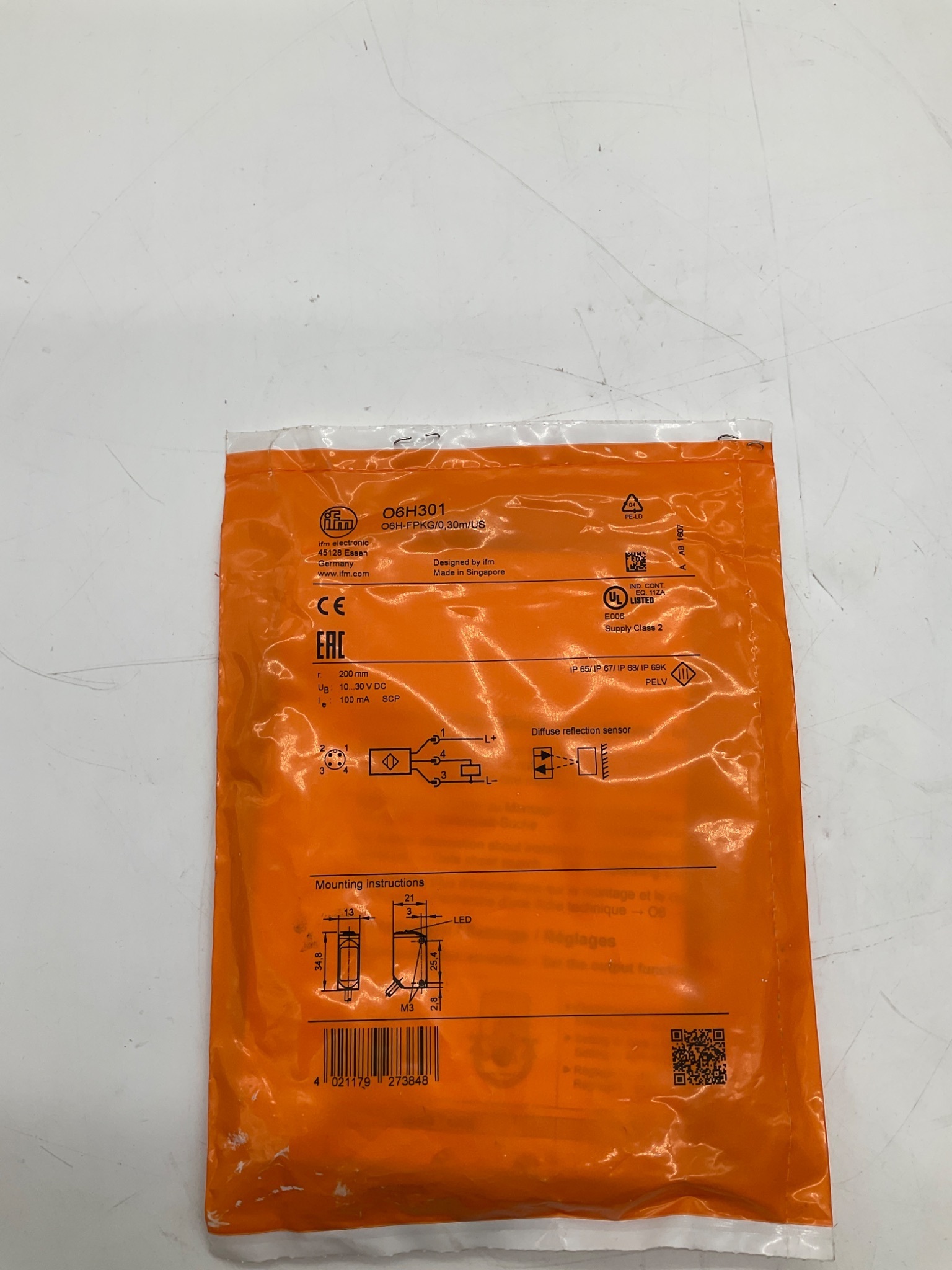 IFM O6H301 Diffuse Reflection Sensor 200mm PNP NEW 0
