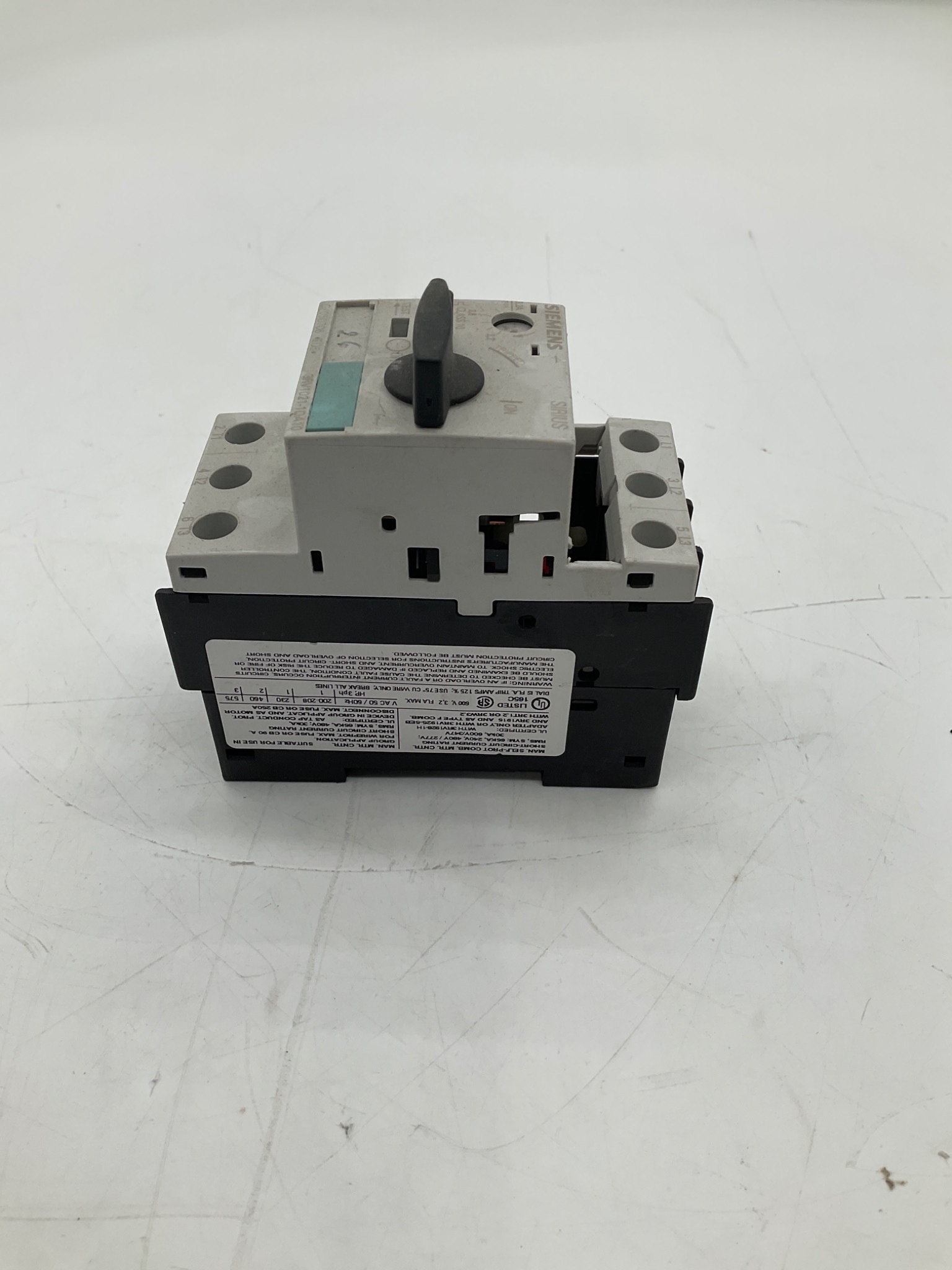 SIEMENS 3RV1021-1DA10 Motor Protection Circuit Breaker 2.2-3.2A USED 2