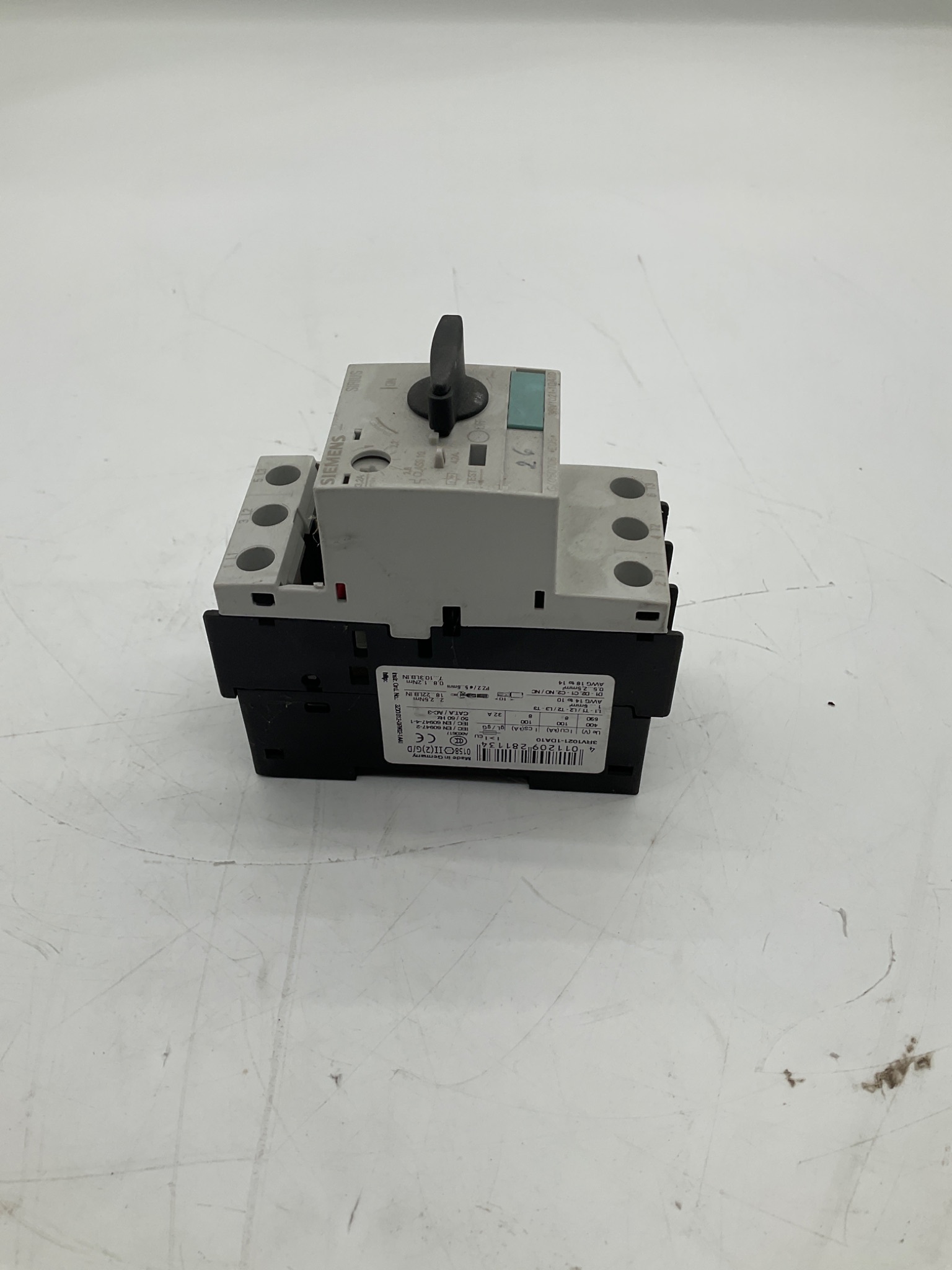 SIEMENS 3RV1021-1DA10 Motor Protection Circuit Breaker 2.2-3.2A USED 4