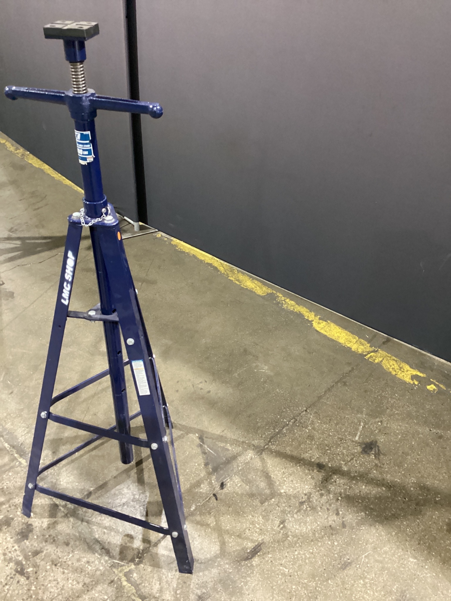 TCE TCE42009 Professional High Reach Jack Stand 4000 LB Capacity USED 2