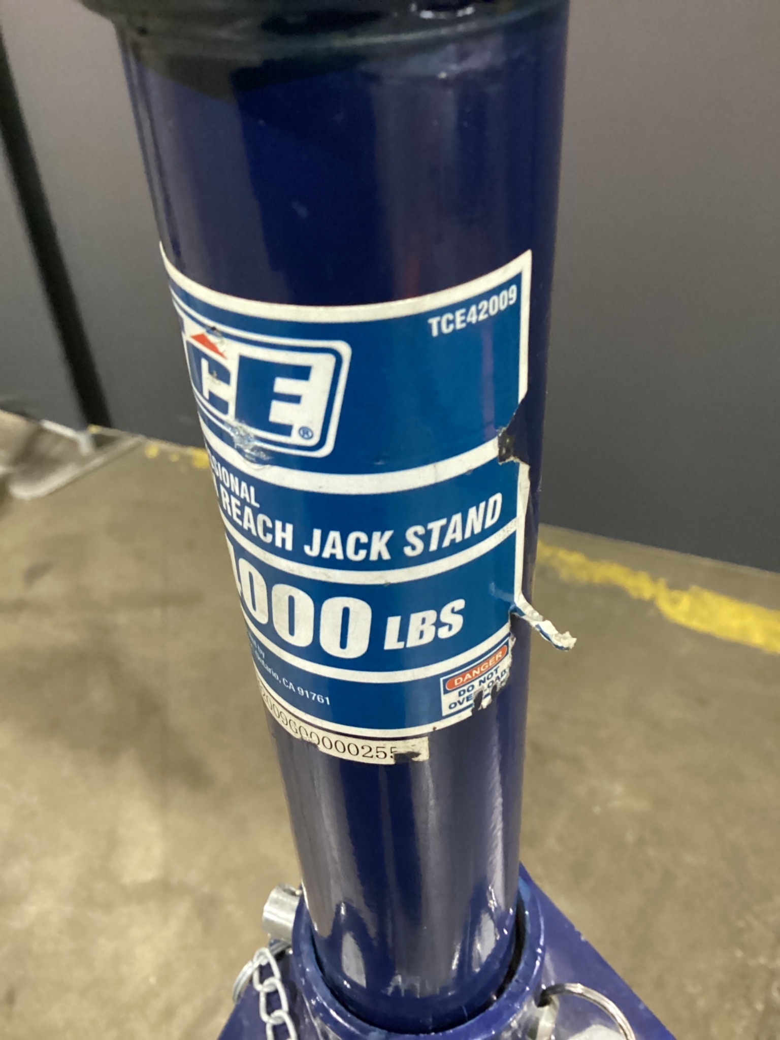 TCE TCE42009 Professional High Reach Jack Stand 4000 LB Capacity USED 4