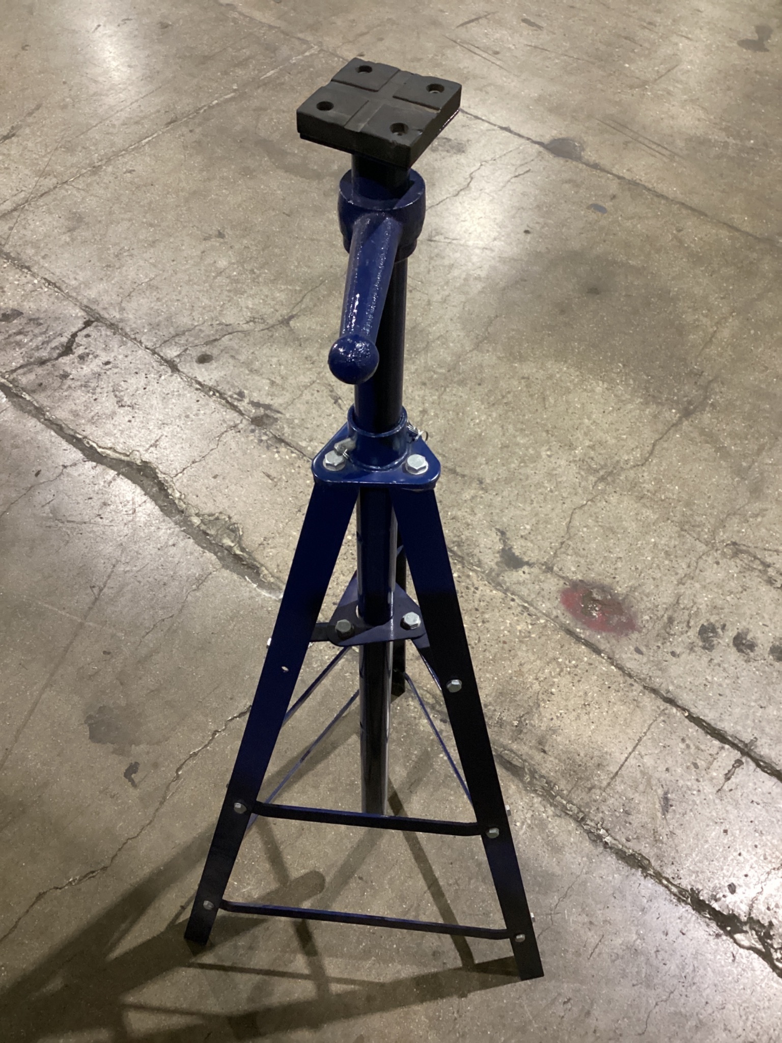 TCE TCE42009 Professional High Reach Jack Stand 4000 LB Capacity USED 2