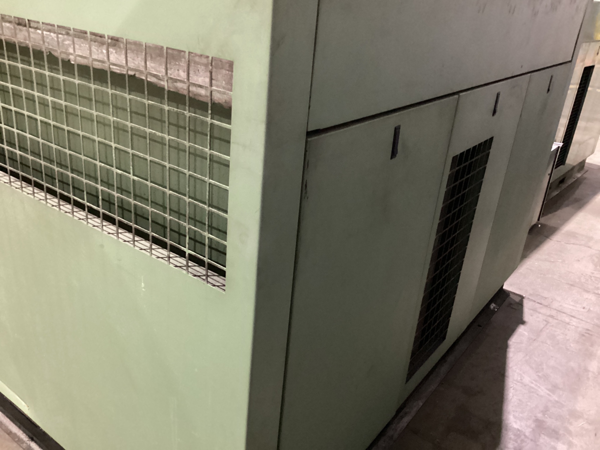 SULLAIR VCC-200S Variable Capacity Rotary Screw Air Compressor USED 5