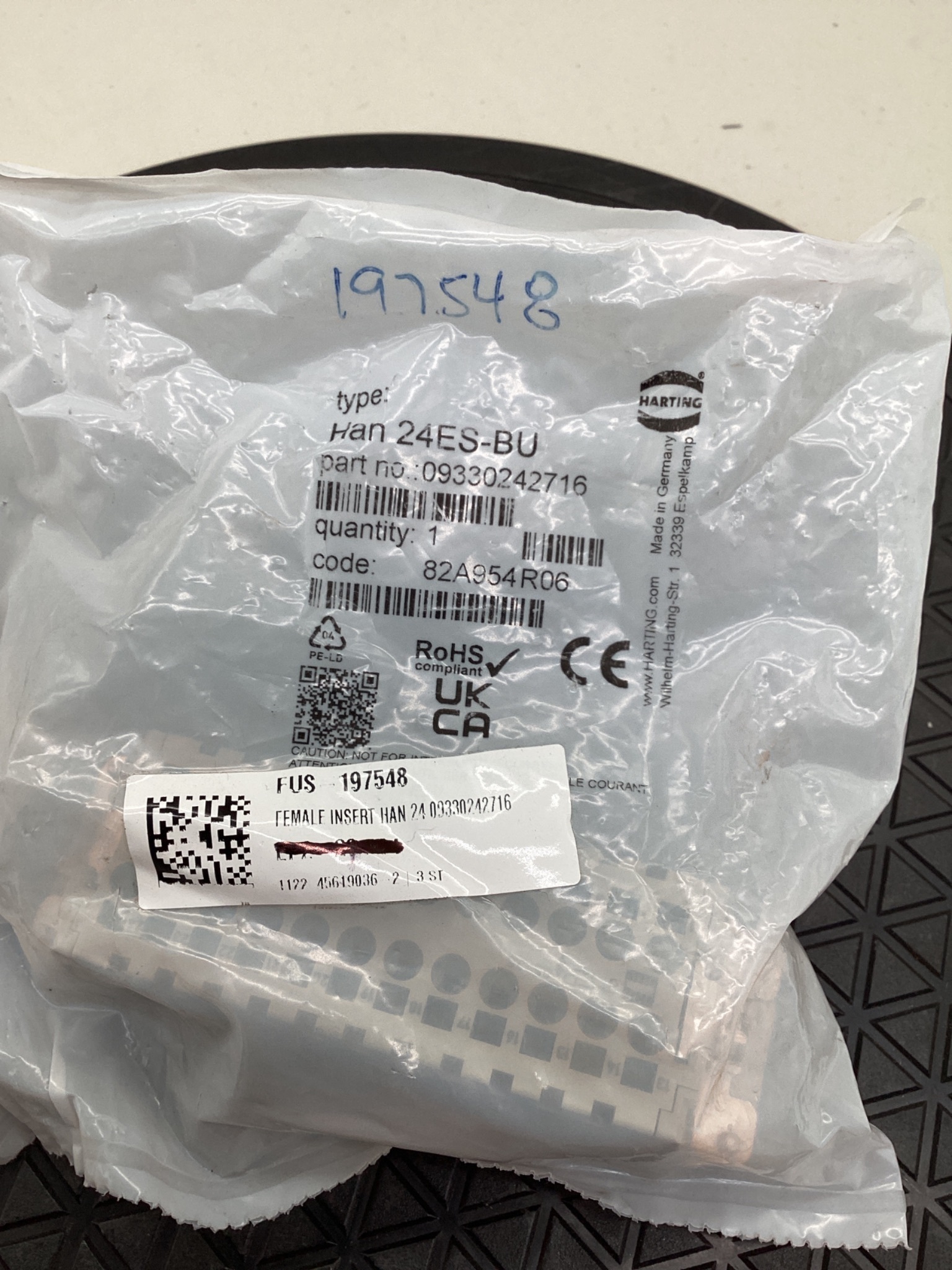 HARTING 09330242716 Han 24ES-BU Heavy Duty Connector Insert NEW 1